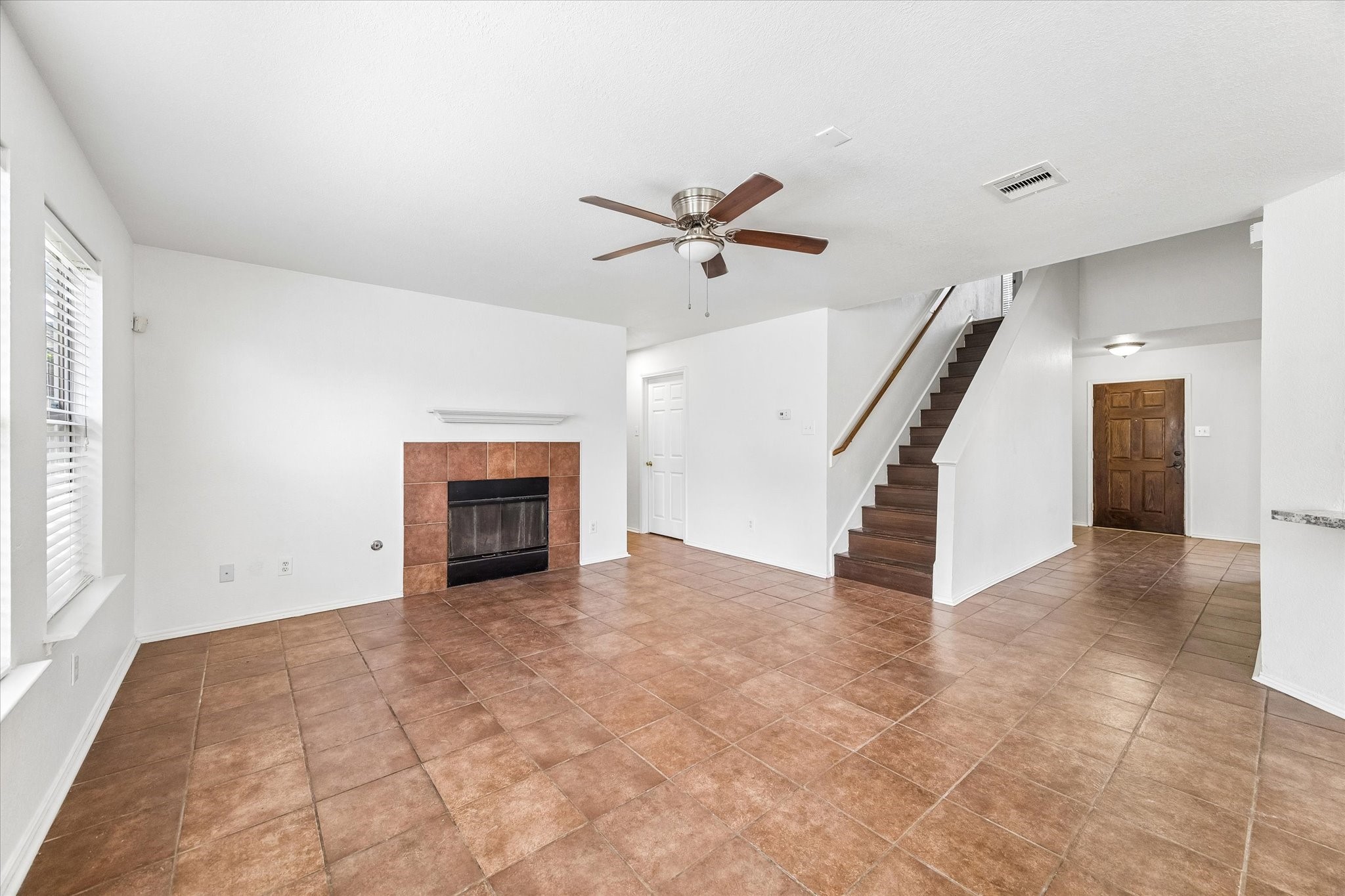 10110 Fallmont Court Property Photo 9