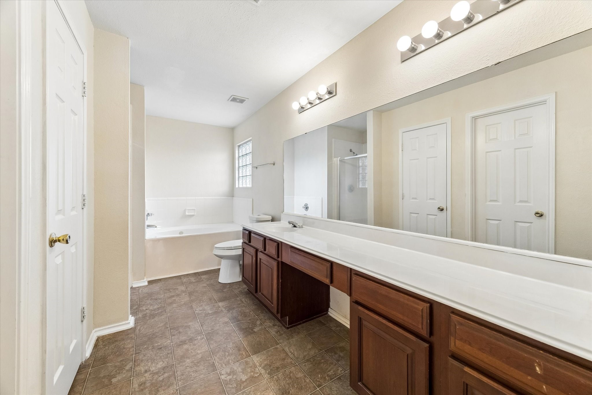 10110 Fallmont Court Property Photo 14