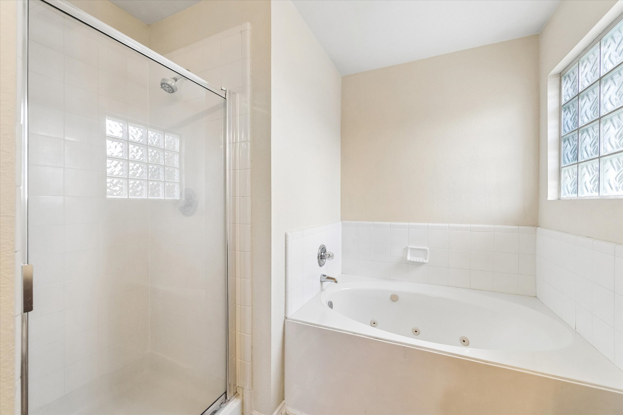 10110 Fallmont Court Property Photo 15