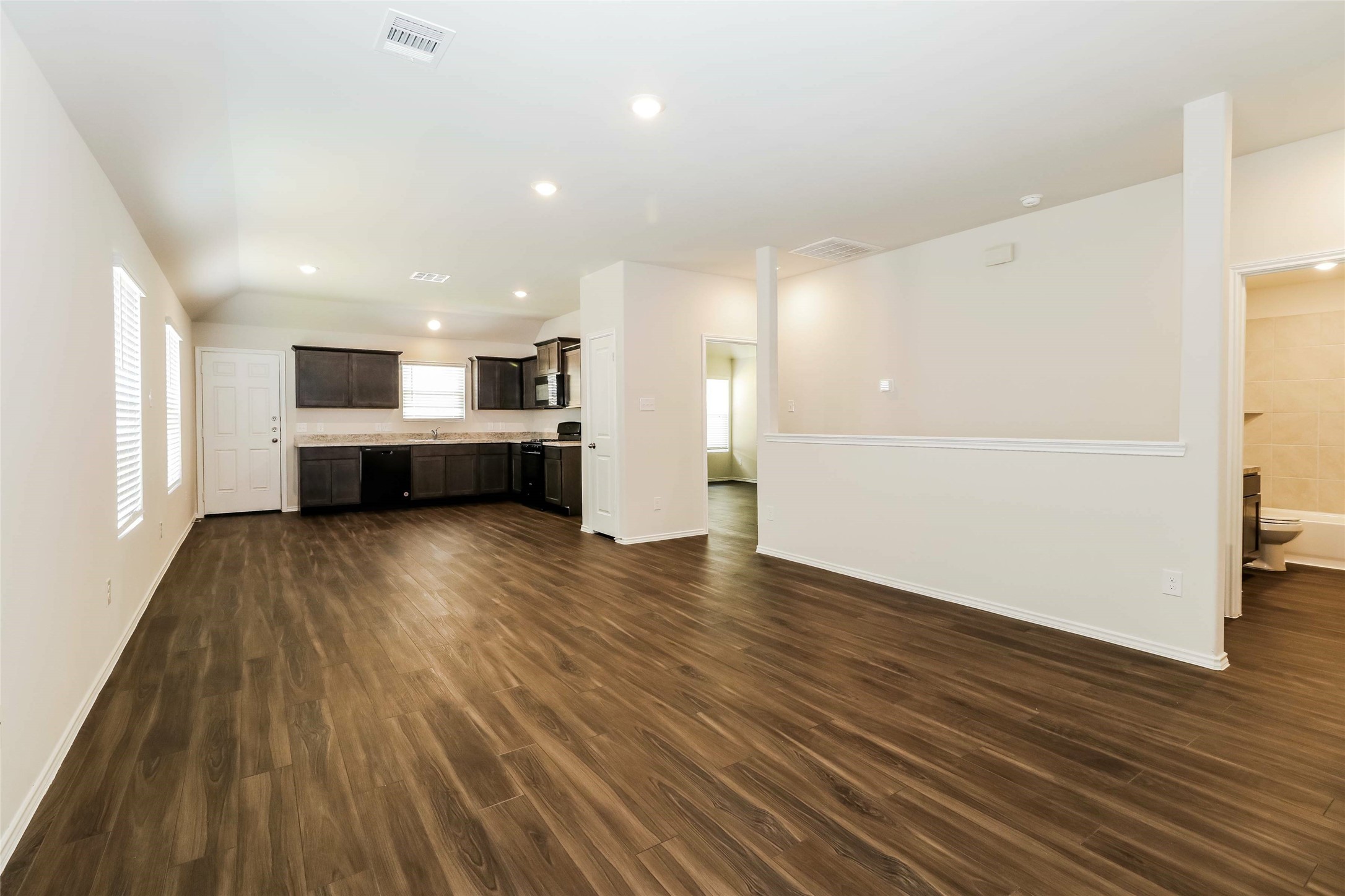 1109 Copal Trail Property Photo 7