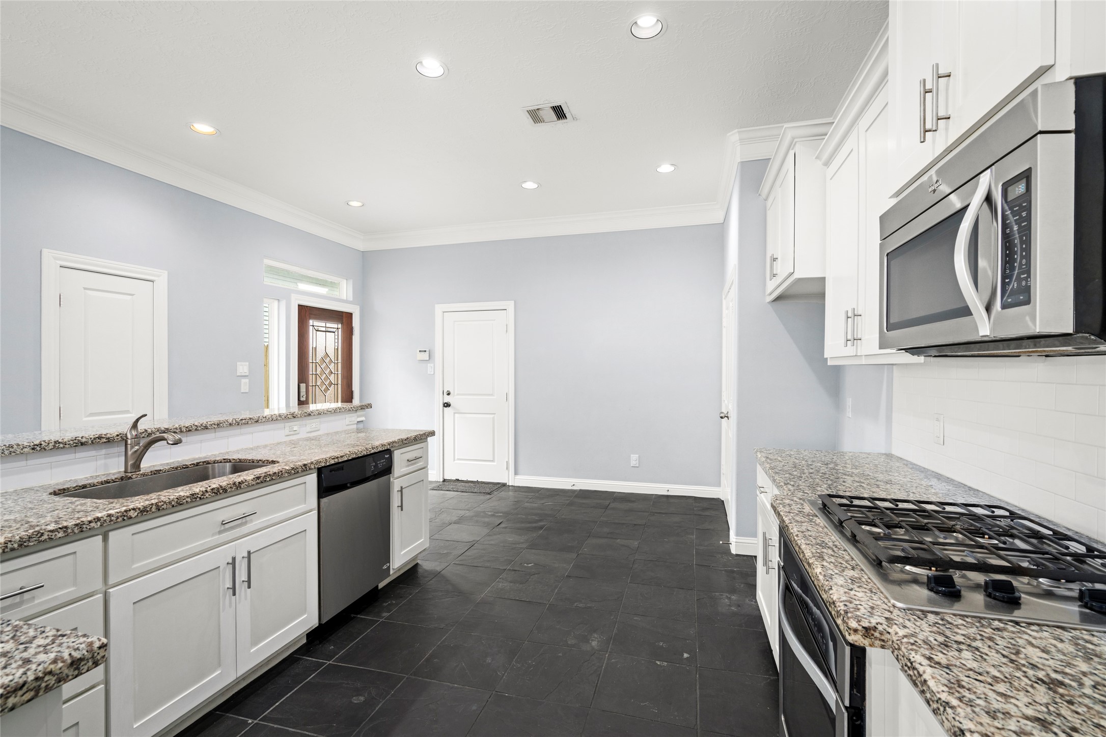 1611 Summer Street B Property Photo 10