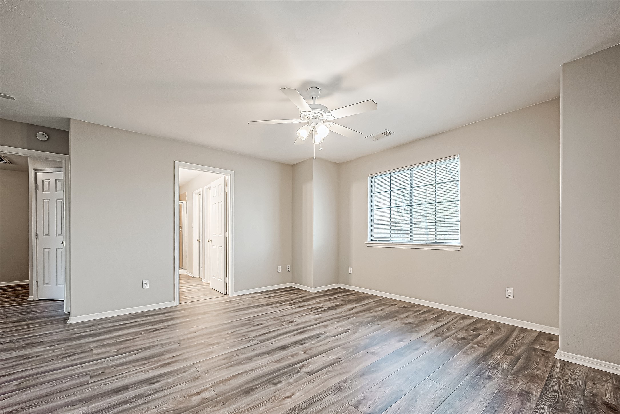 10043 Morocco Road Property Photo 33