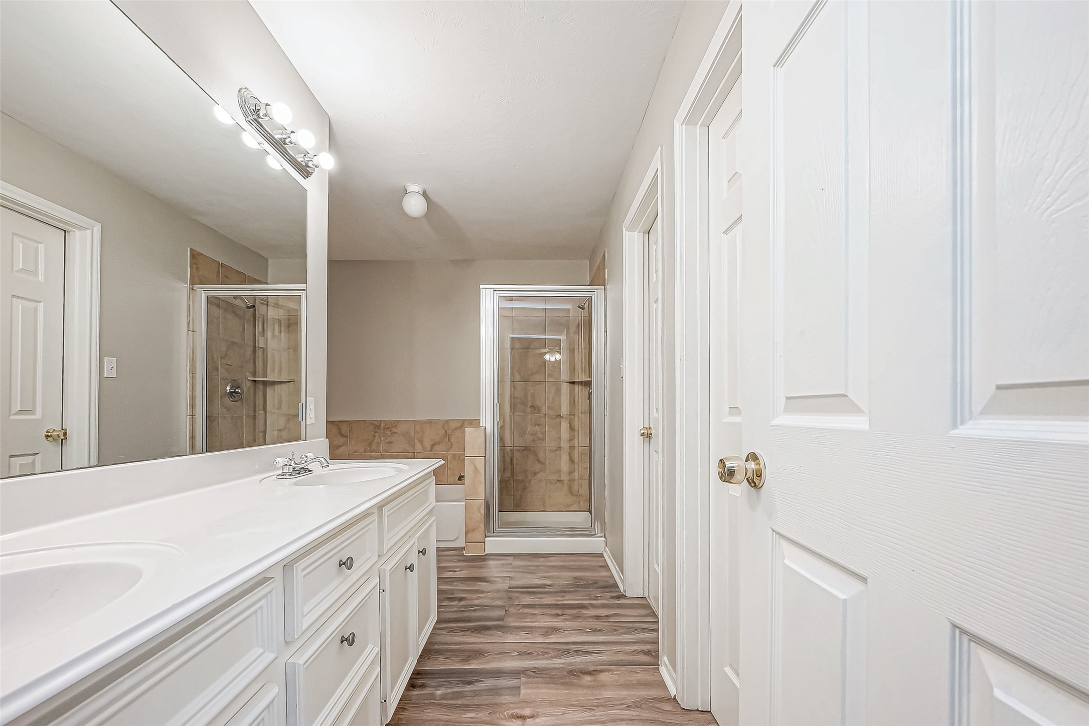 10043 Morocco Road Property Photo 34