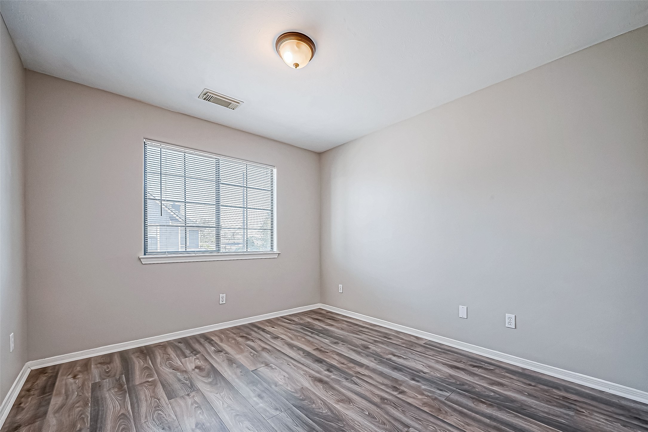 10043 Morocco Road Property Photo 38