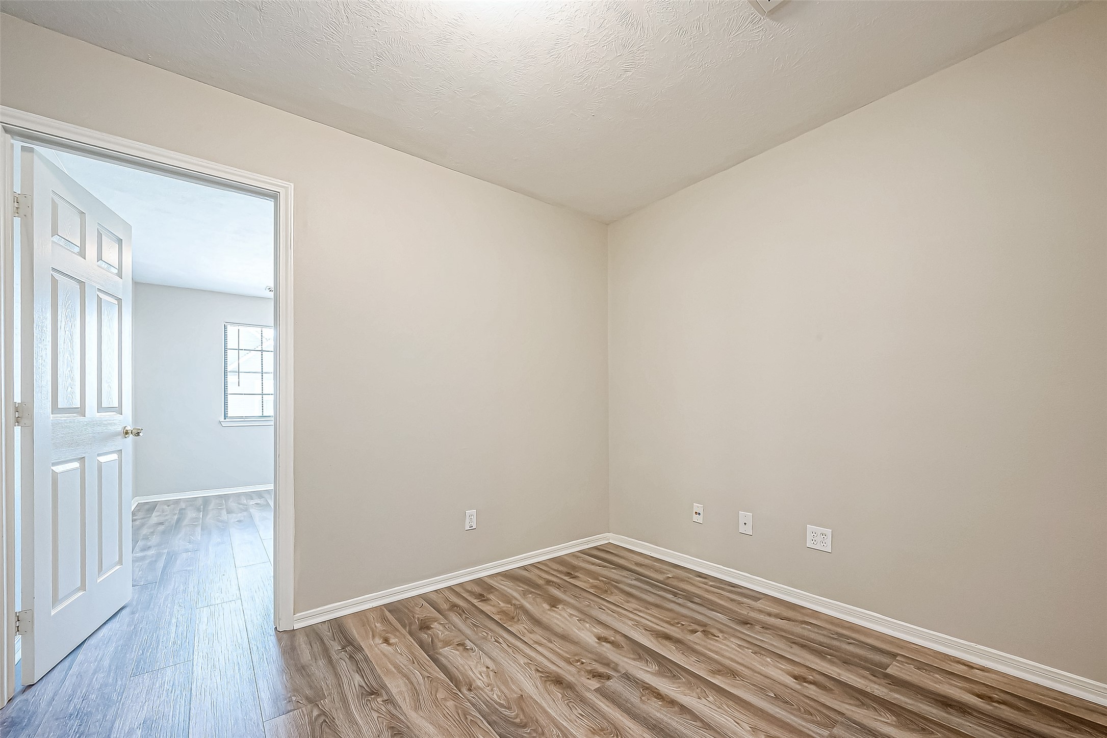 10043 Morocco Road Property Photo 43