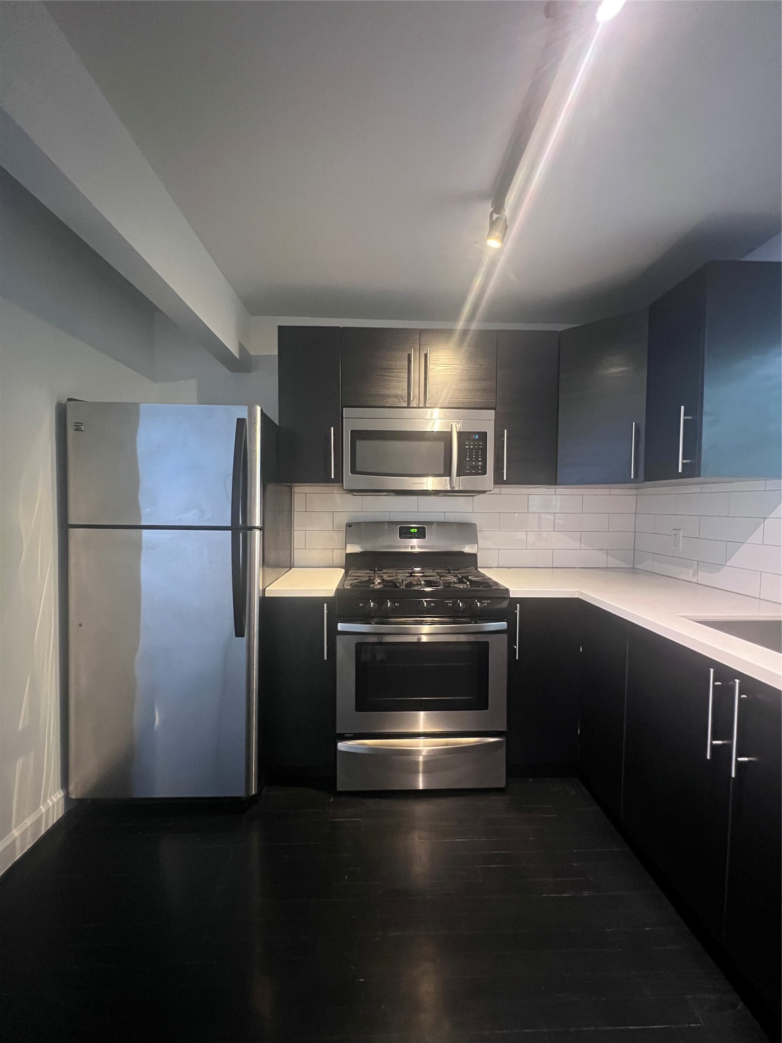 605 Enid Street Property Photo 7