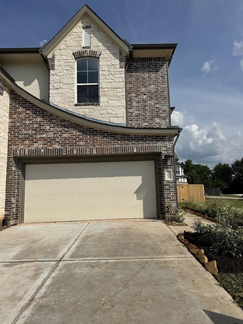 504 Water Ash Court Property Photo 2