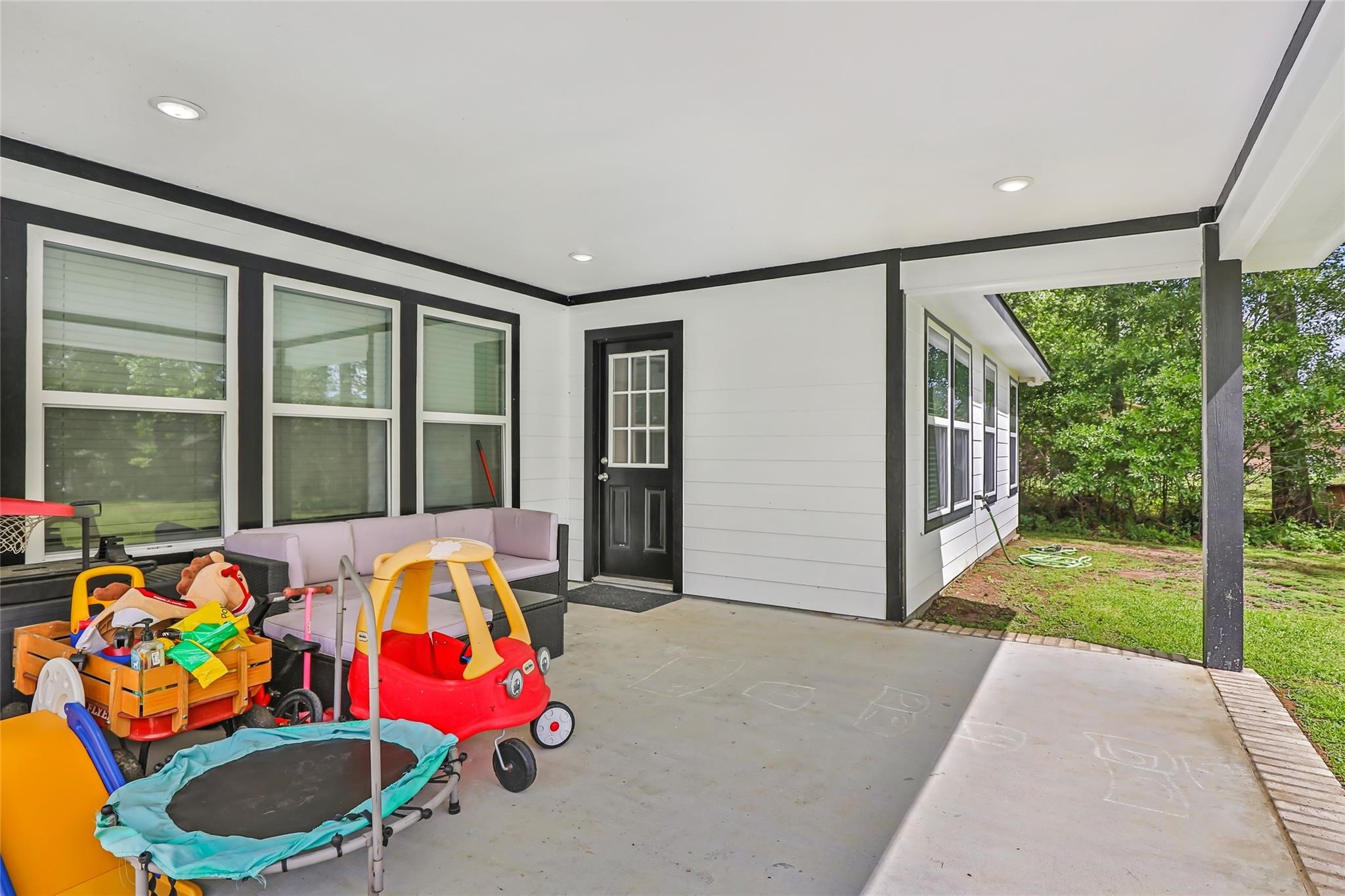 451 County Road 2358 Property Photo 27