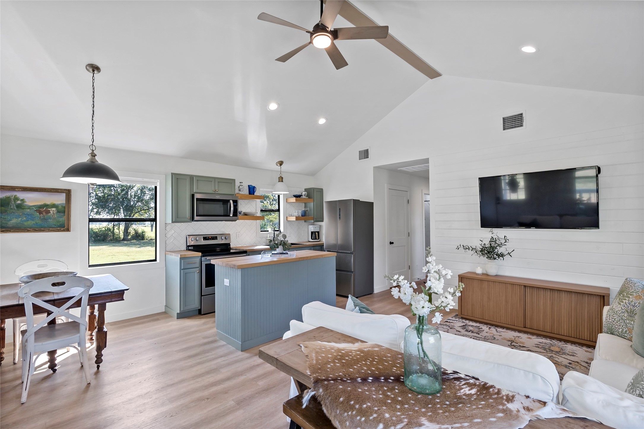 8611 Fm 1370 Property Photo 4
