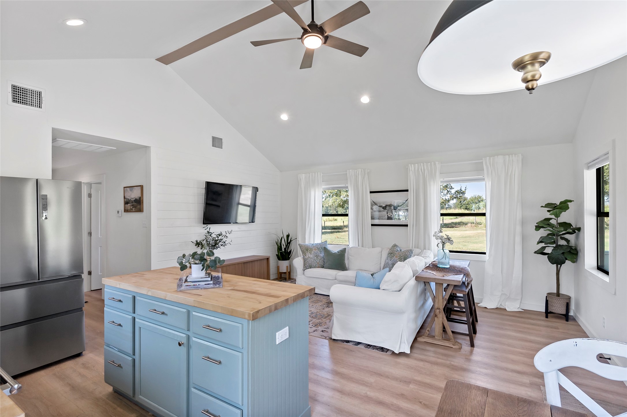 8611 Fm 1370 Property Photo 11
