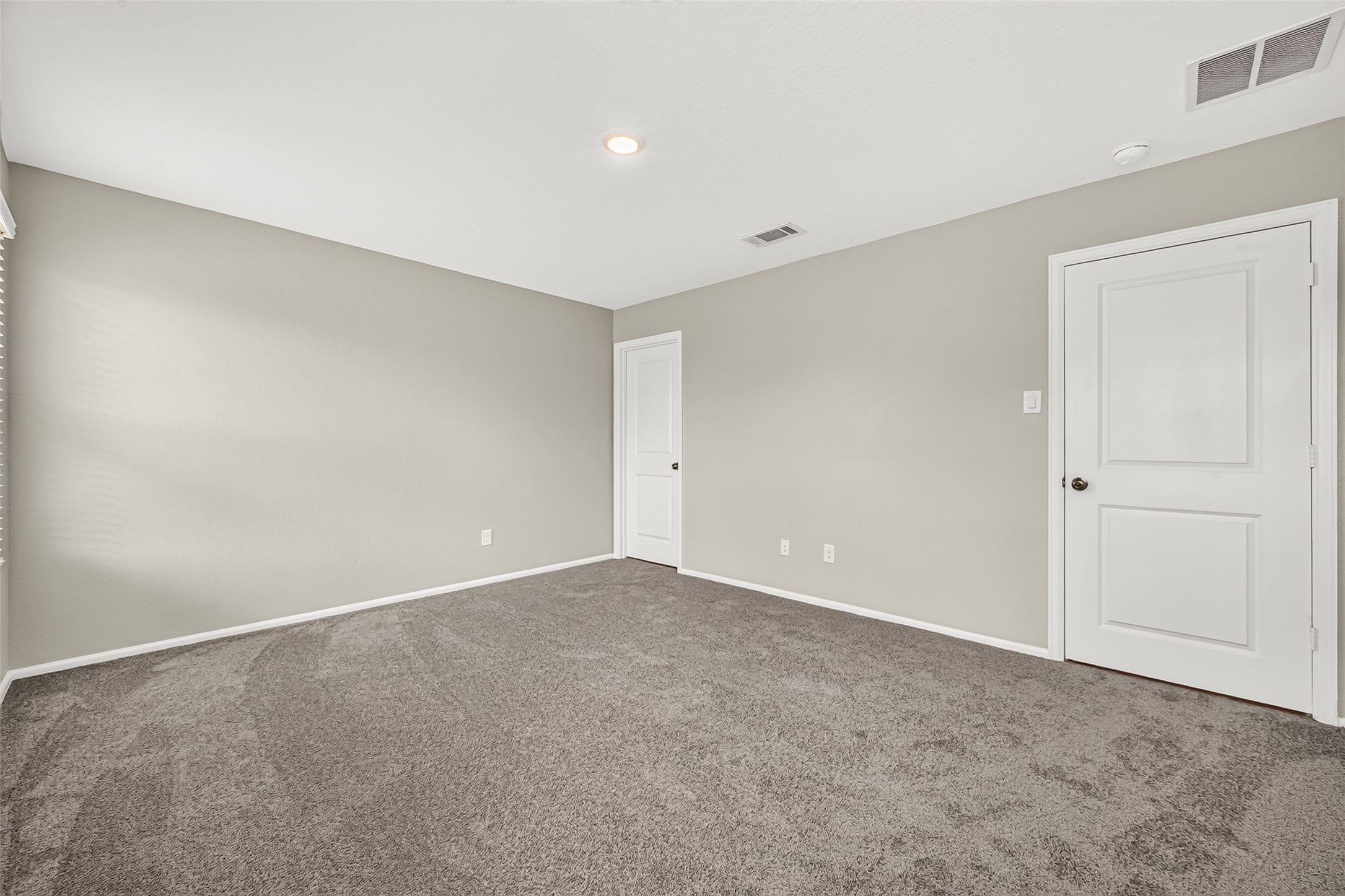 19494 Rosali Meadow Drive Property Photo 16