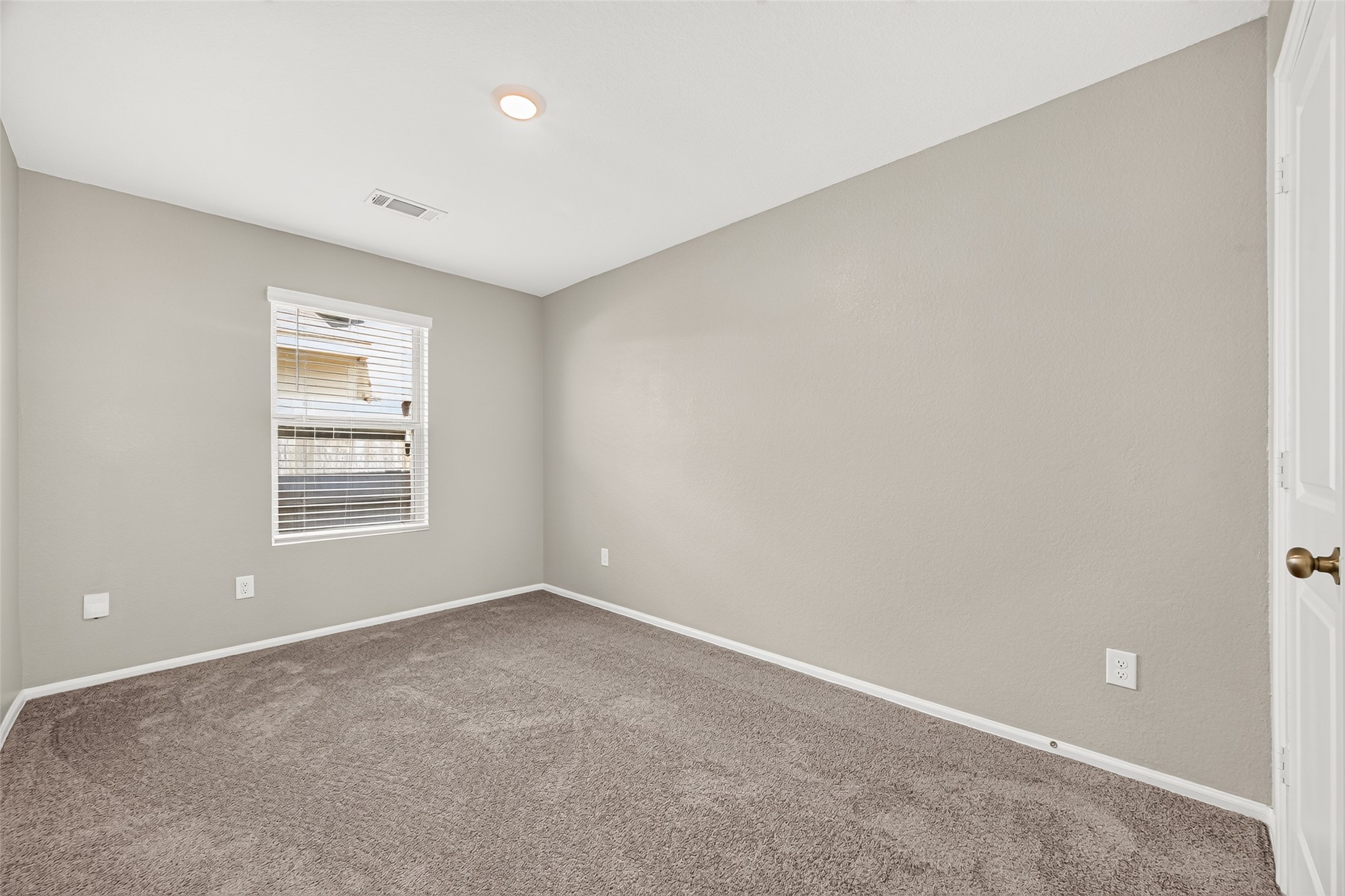 19494 Rosali Meadow Drive Property Photo 24