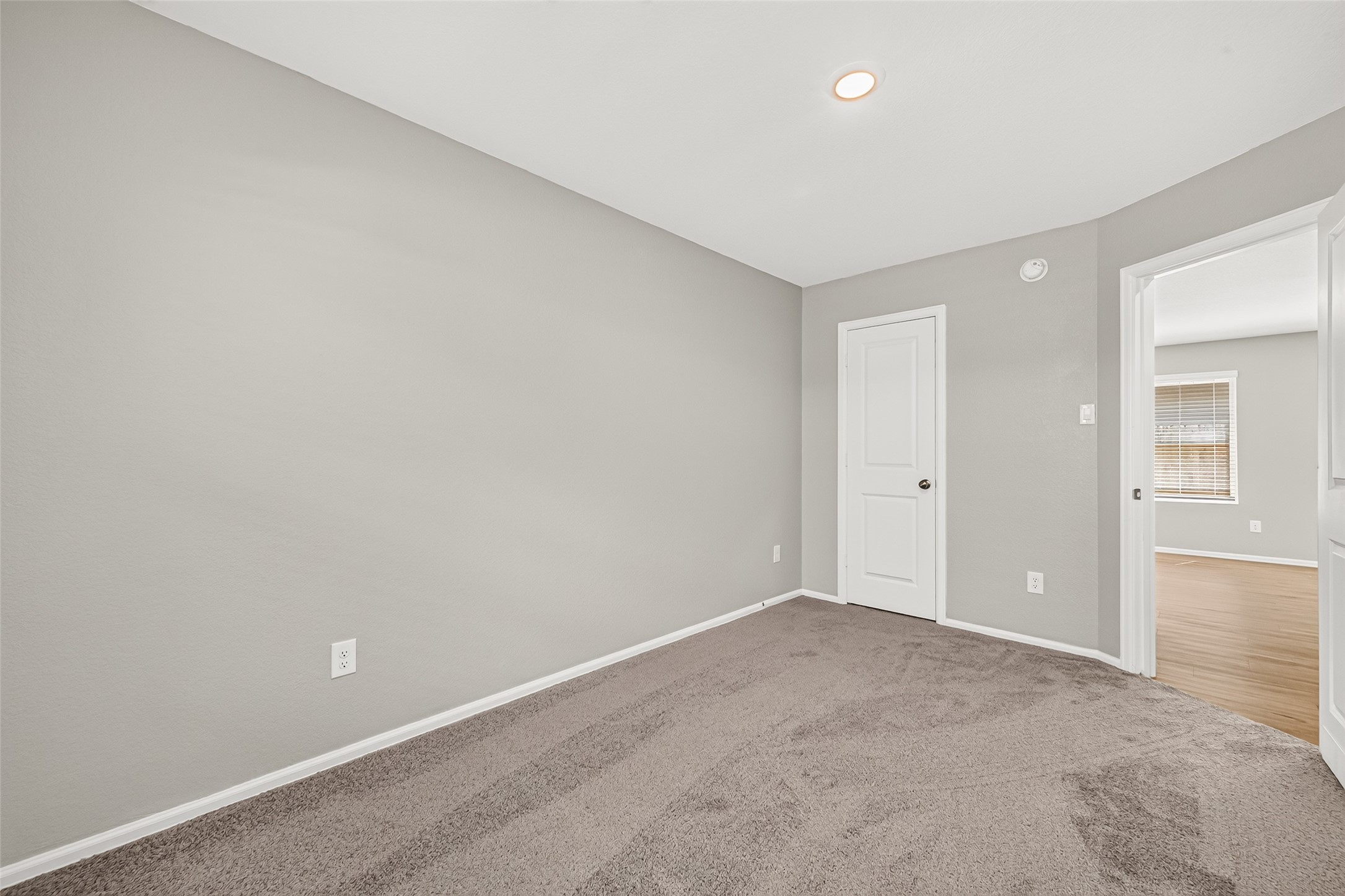 19494 Rosali Meadow Drive Property Photo 25