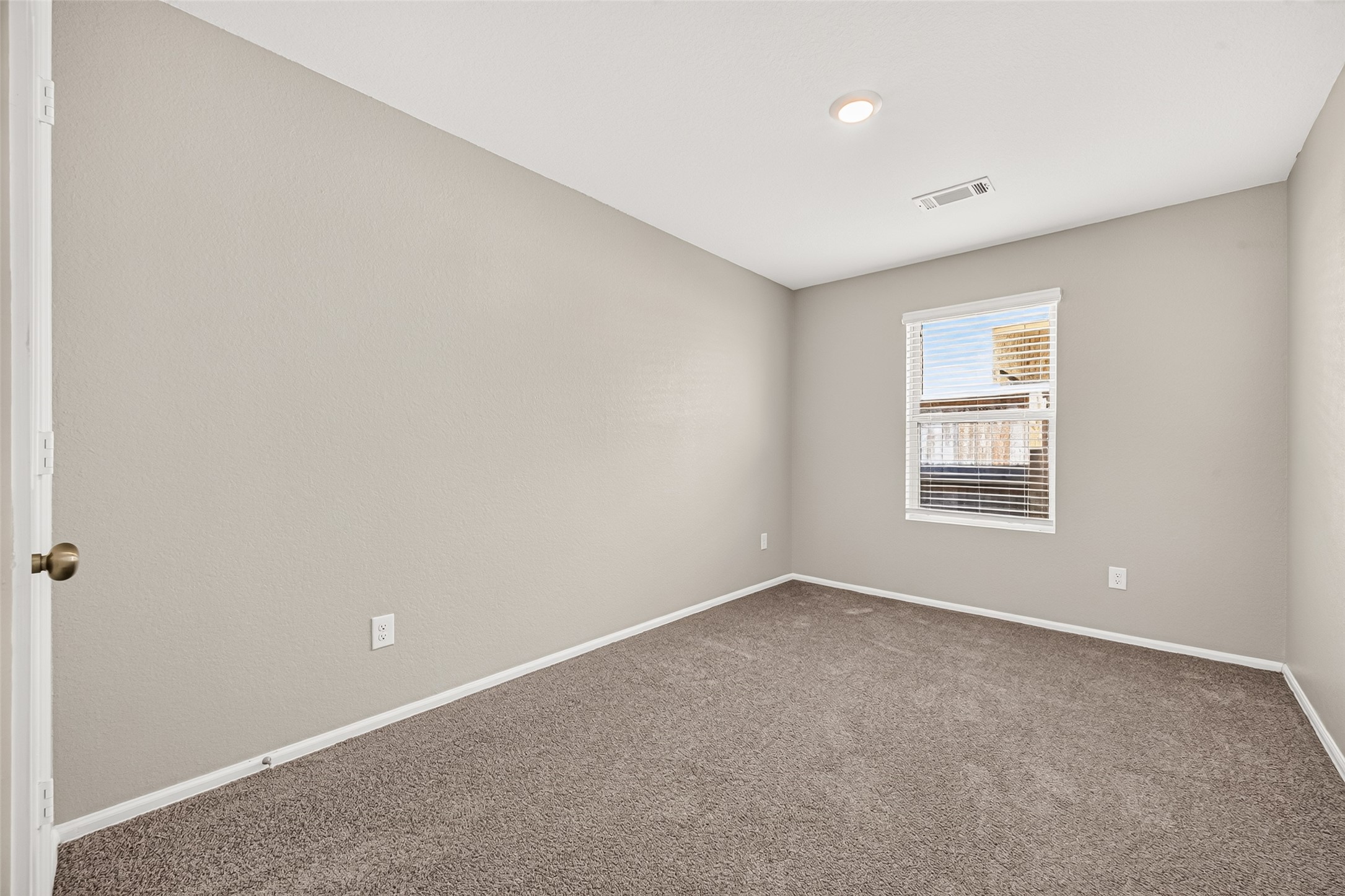 19494 Rosali Meadow Drive Property Photo 28