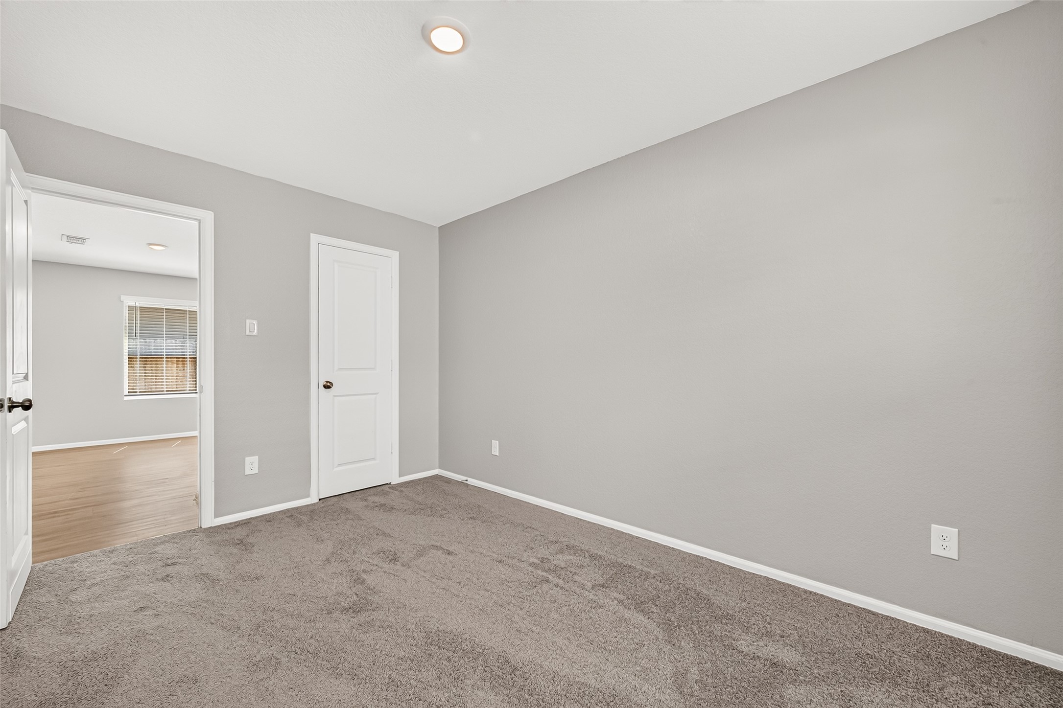 19494 Rosali Meadow Drive Property Photo 29