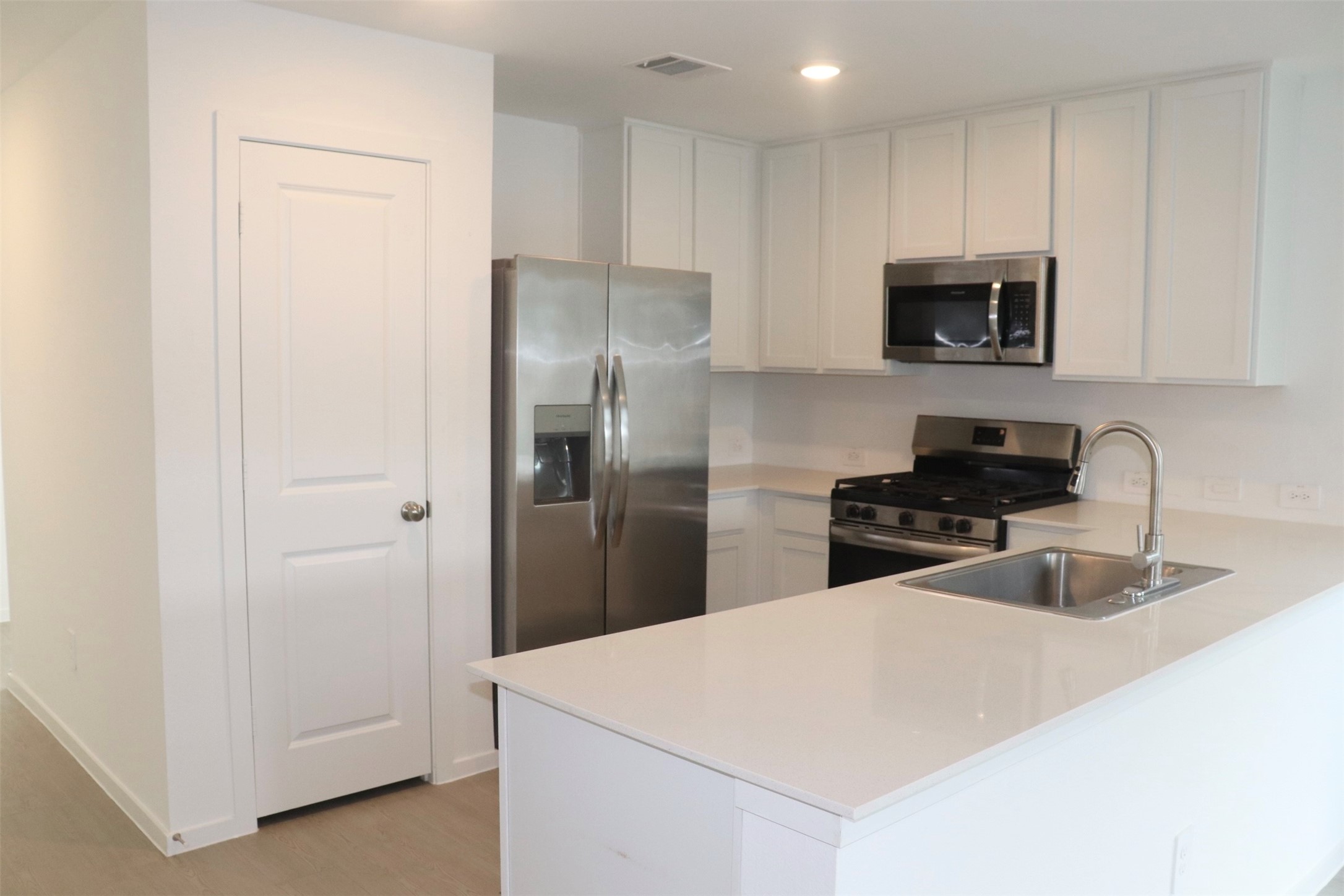 16477 Blossom Grove Drive Property Photo 7