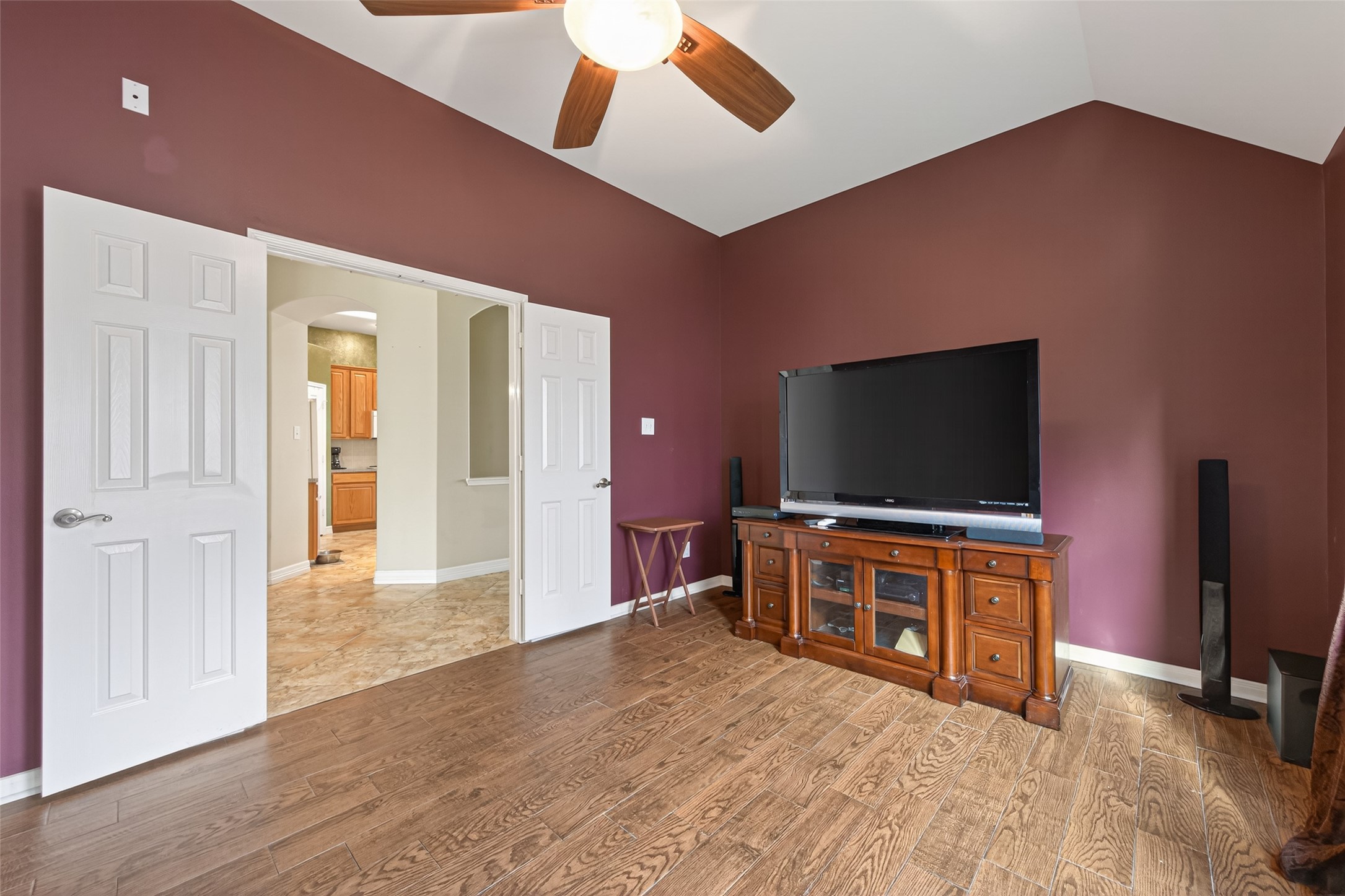 18810 Walden Forest Drive Property Photo 6