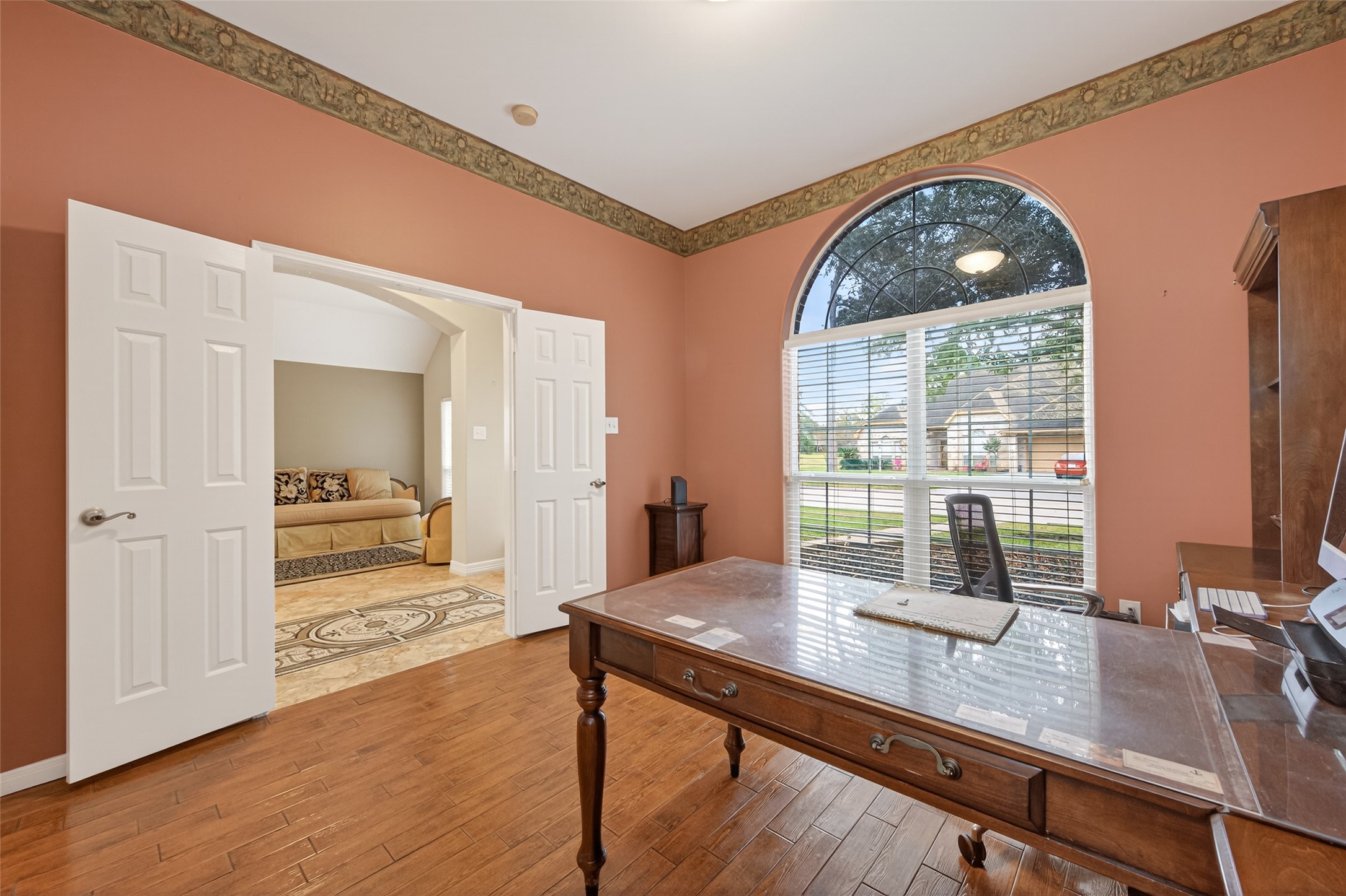 18810 Walden Forest Drive Property Photo 8