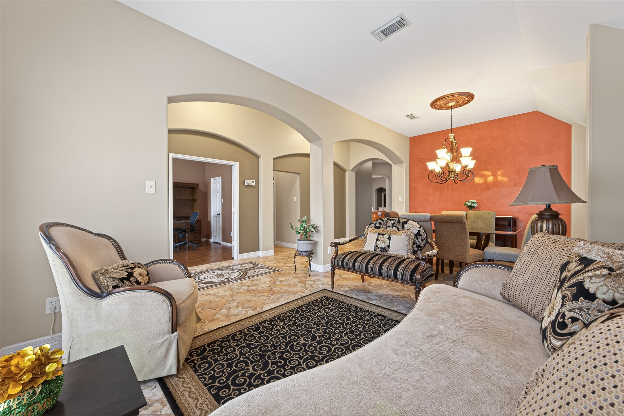 18810 Walden Forest Drive Property Photo 10