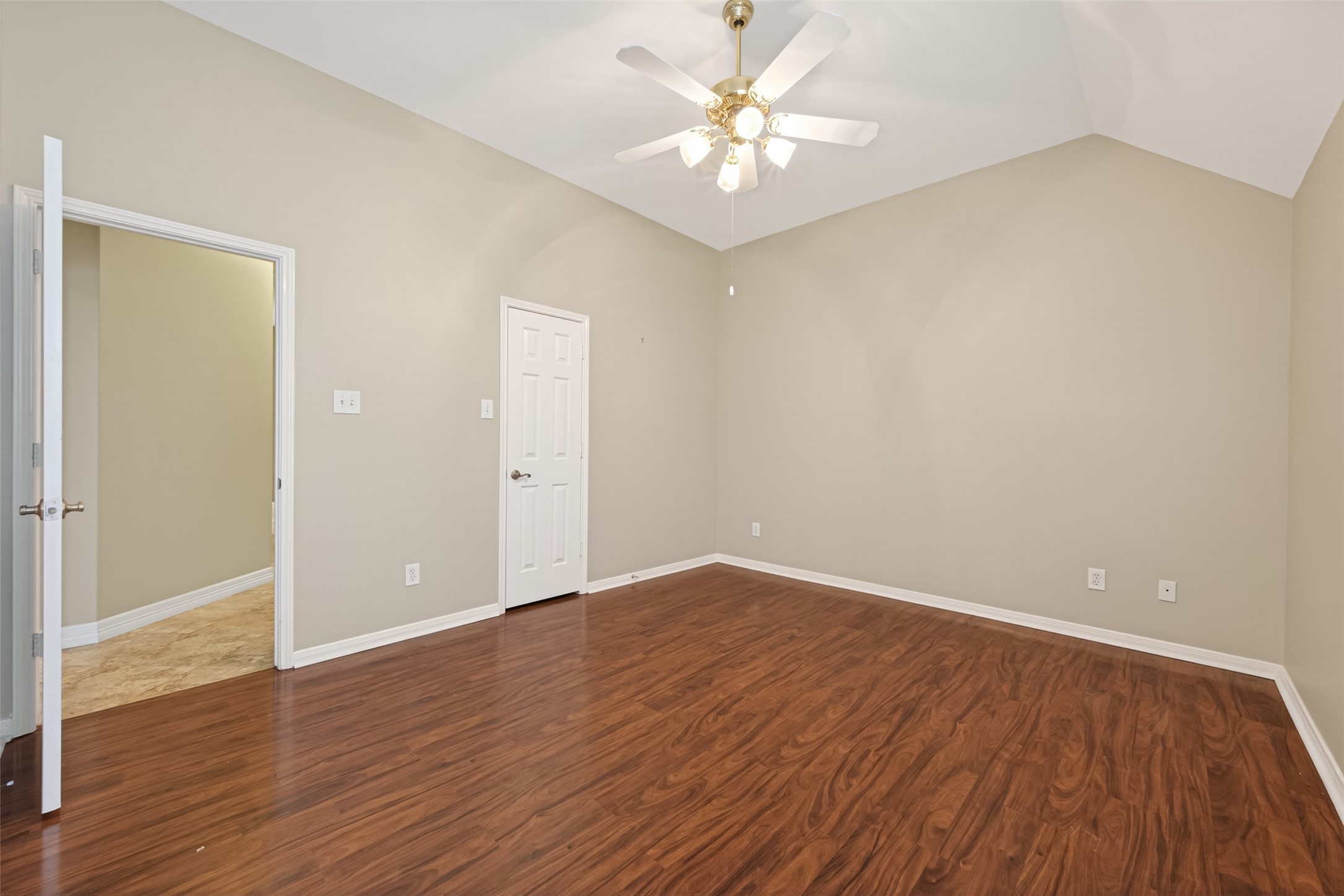 18810 Walden Forest Drive Property Photo 27