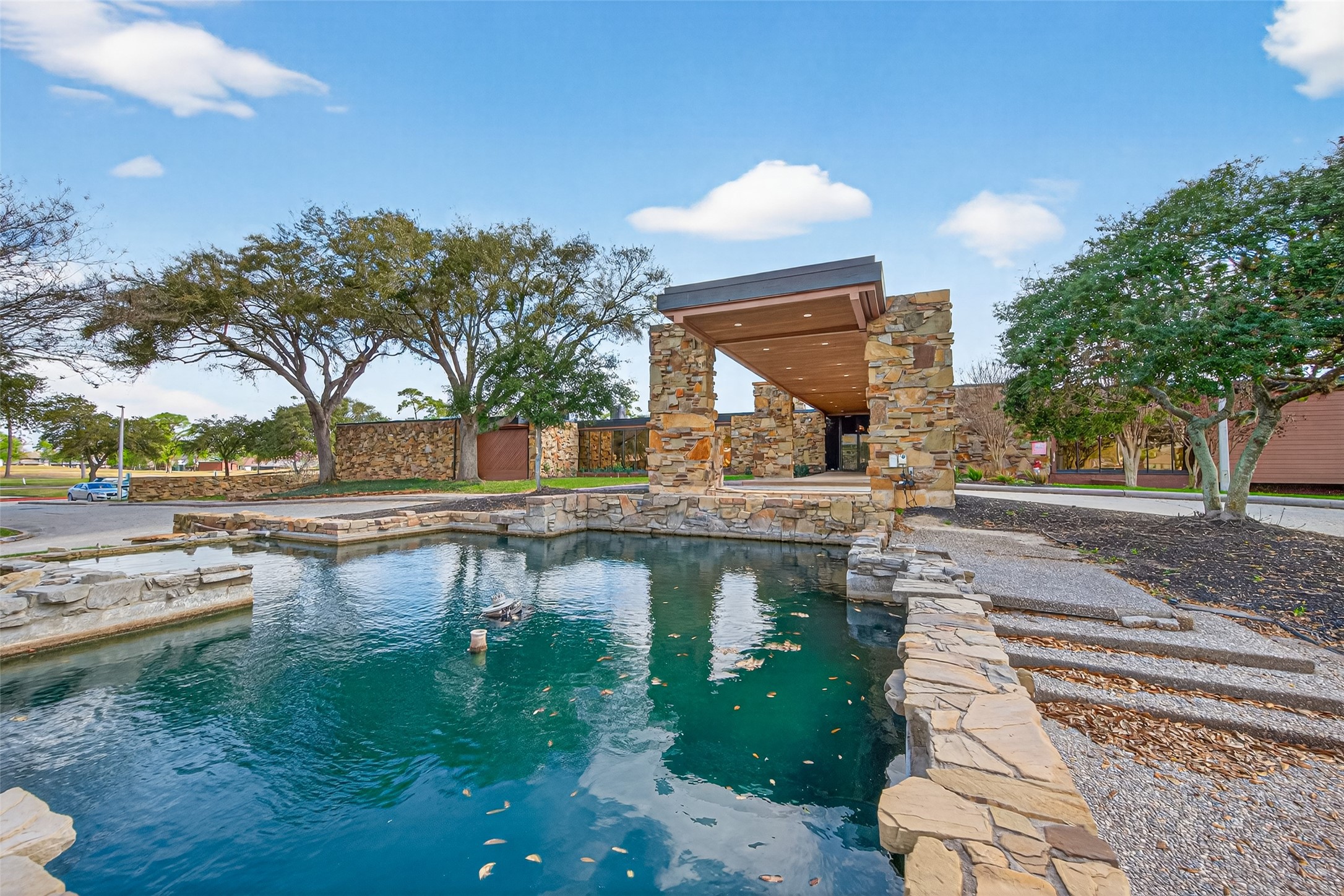 18810 Walden Forest Drive Property Photo 44