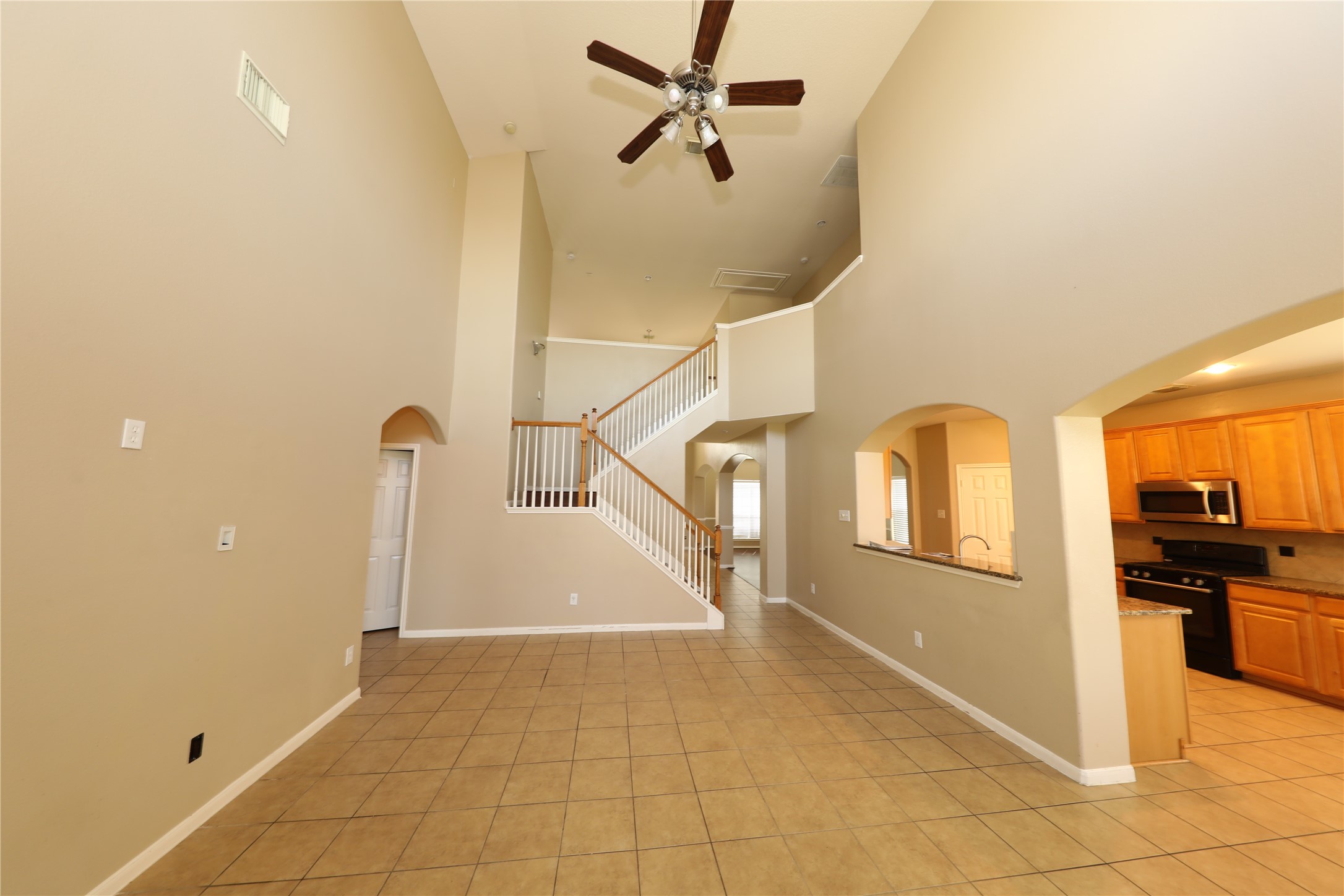 2311 Diamond Springs Drive Property Photo 11