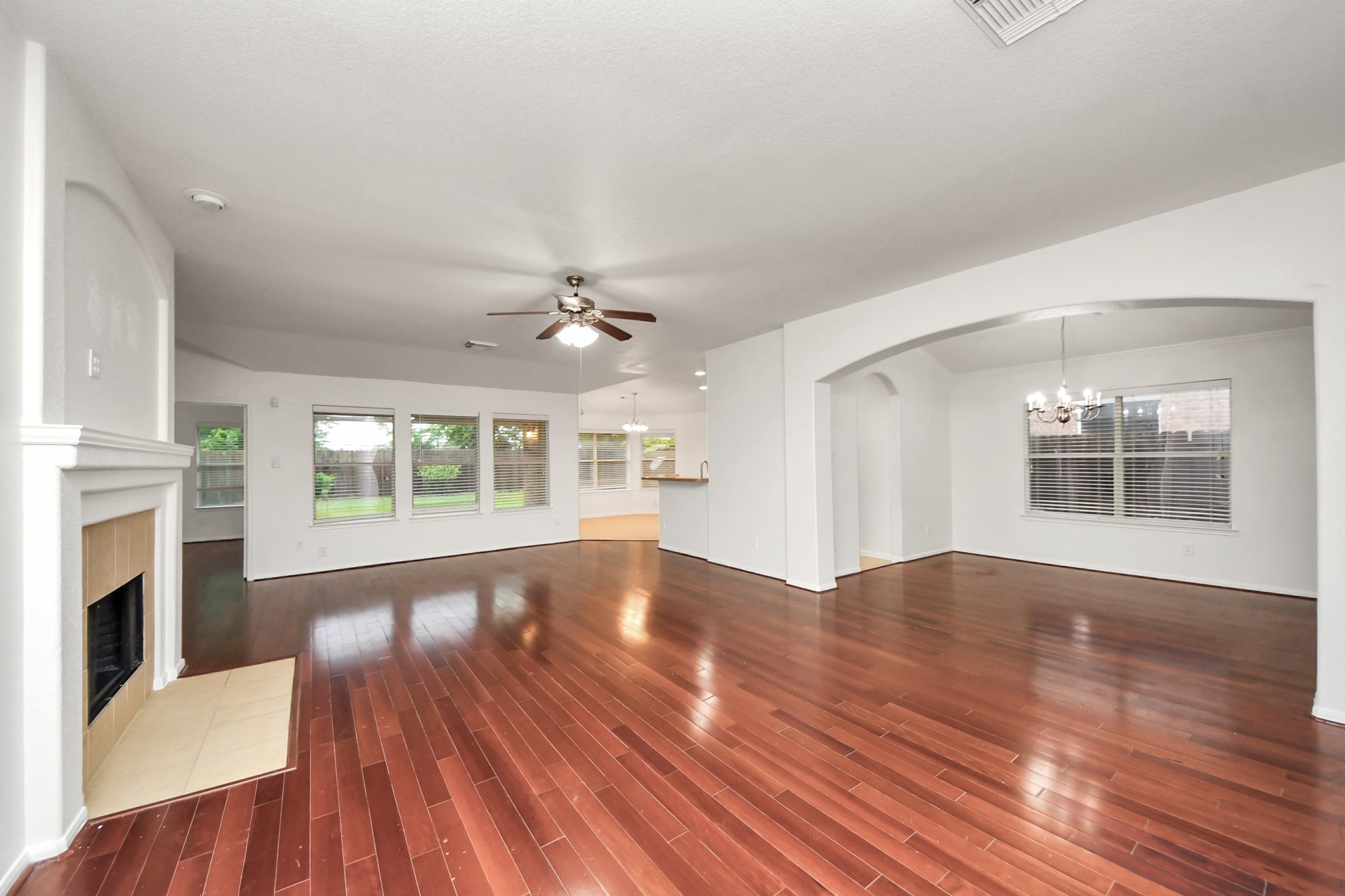 2412 Appian Way Property Photo 10