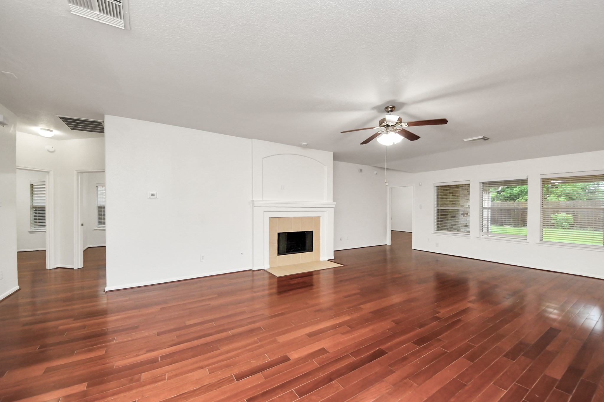 2412 Appian Way Property Photo 11
