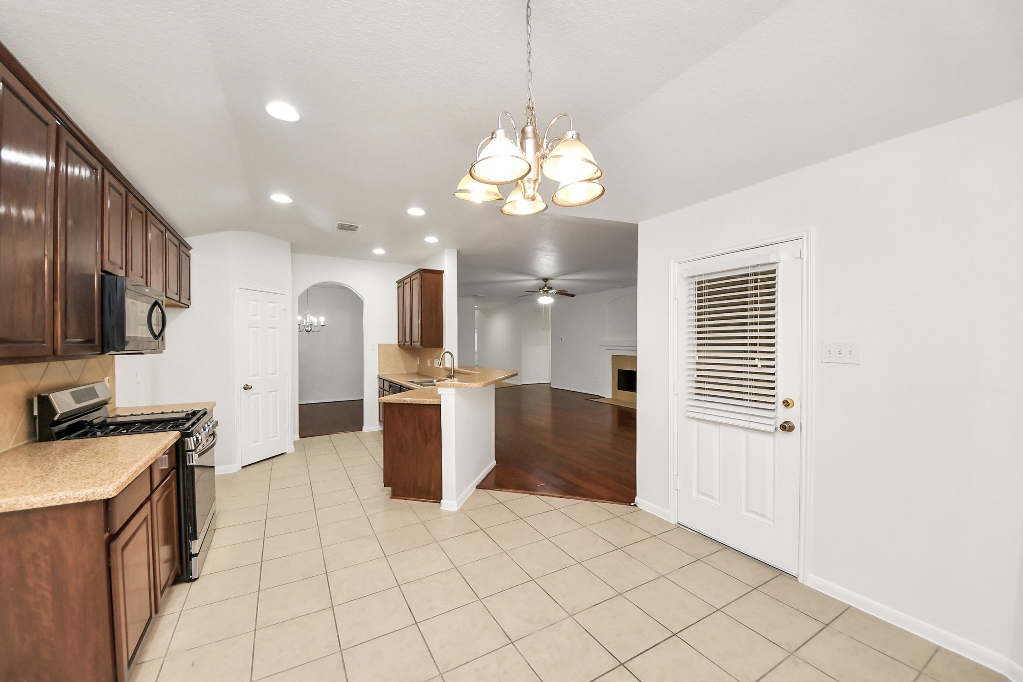 2412 Appian Way Property Photo 23