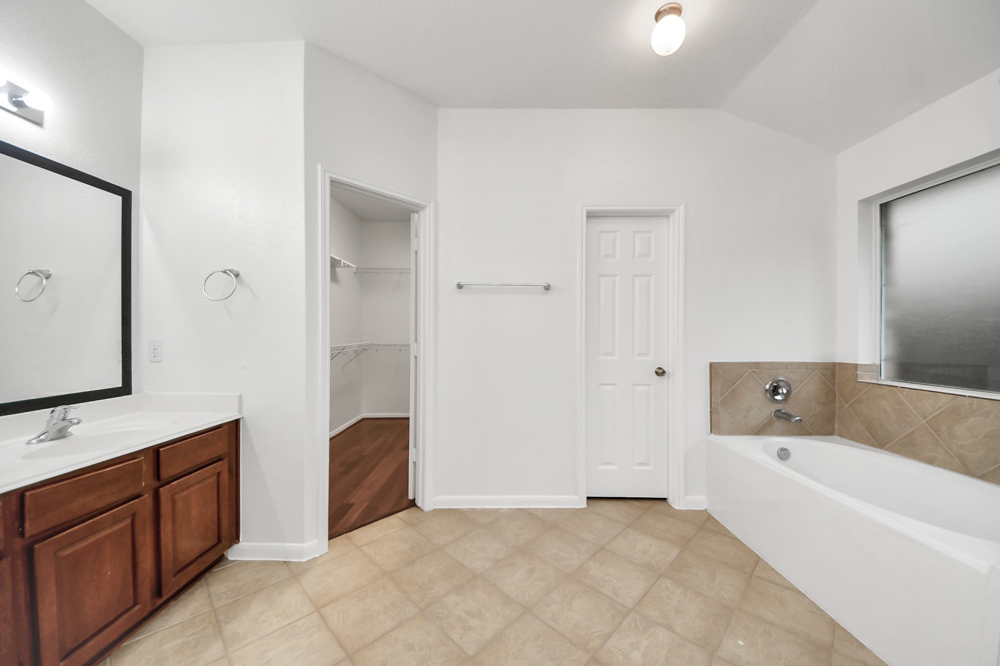 2412 Appian Way Property Photo 29