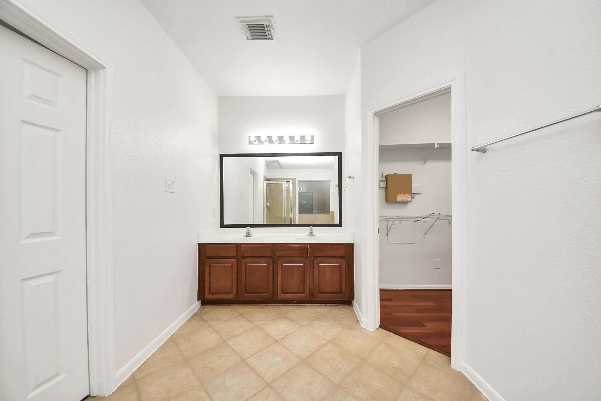 2412 Appian Way Property Photo 32