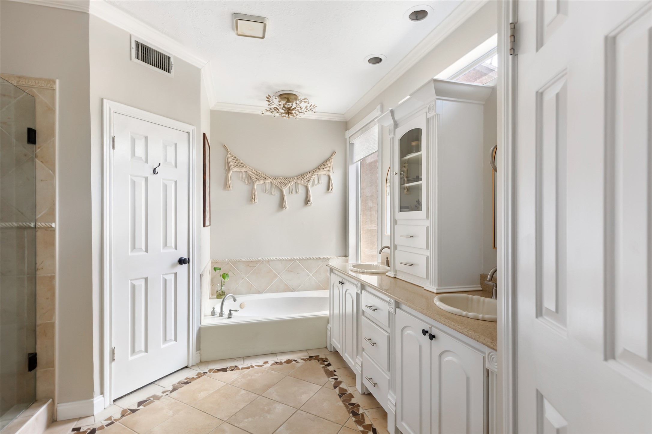15615 Wildwood Run Property Photo 25