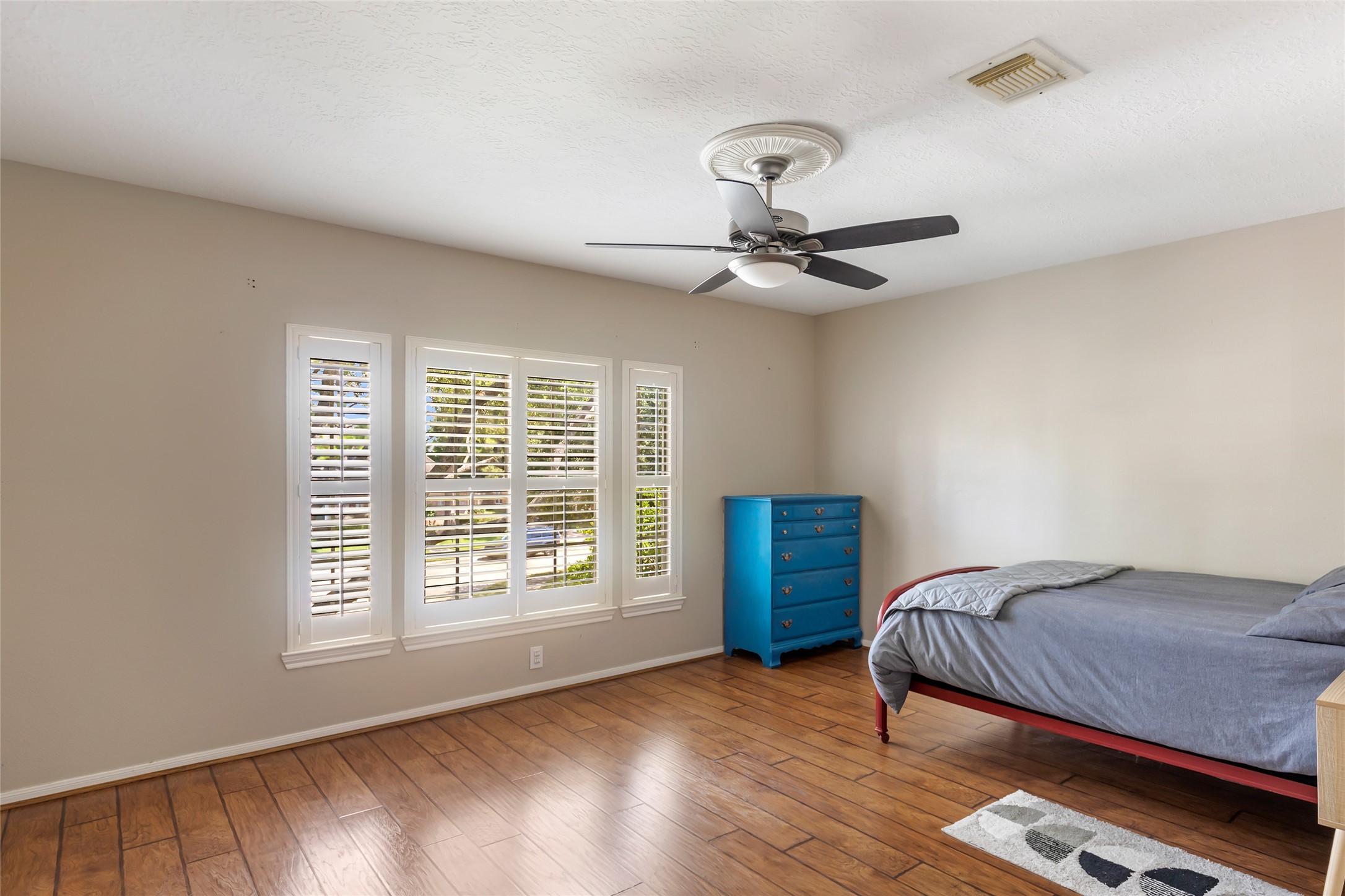 15615 Wildwood Run Property Photo 34
