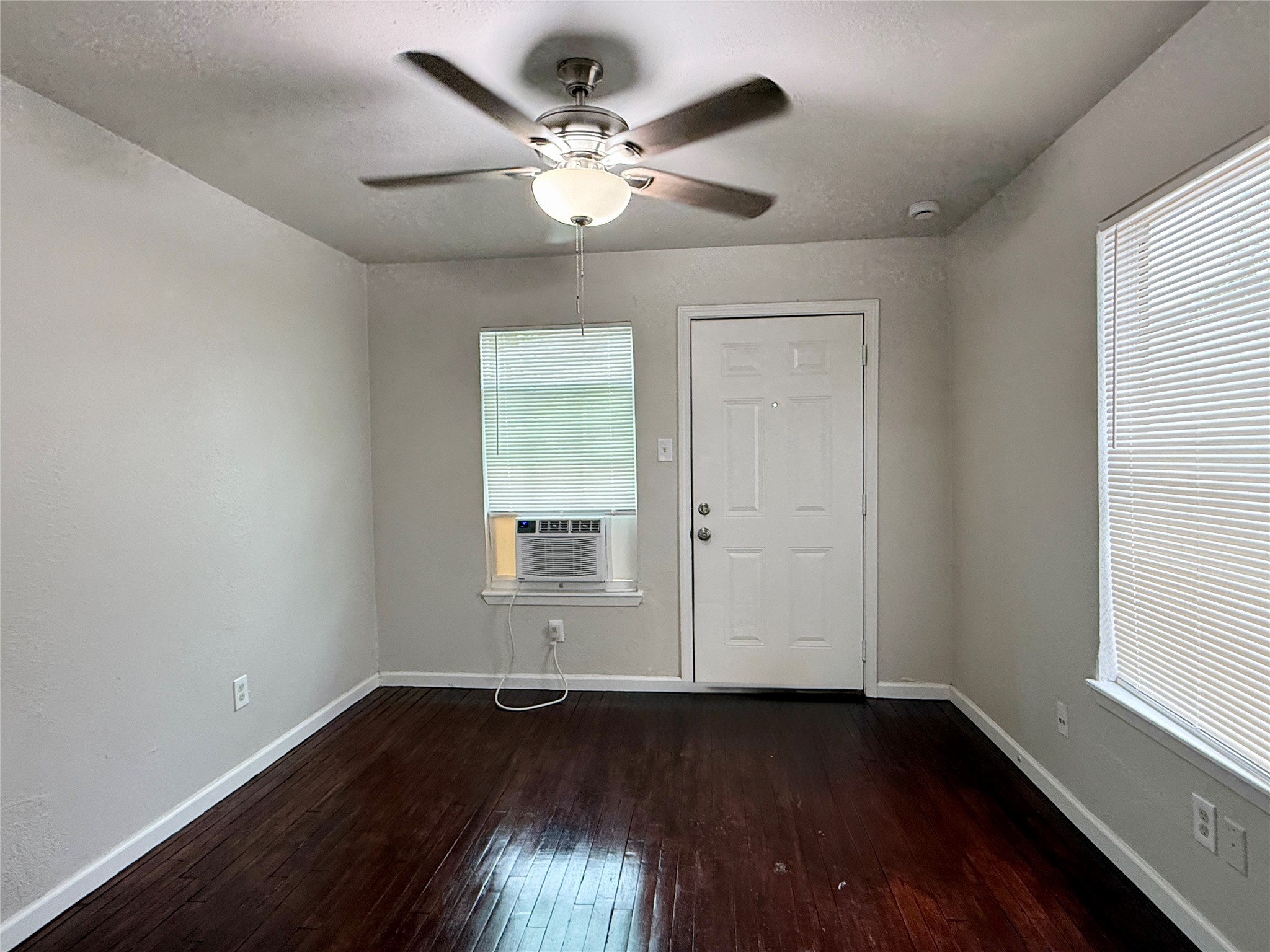 7427 Avenue I D Property Photo 5
