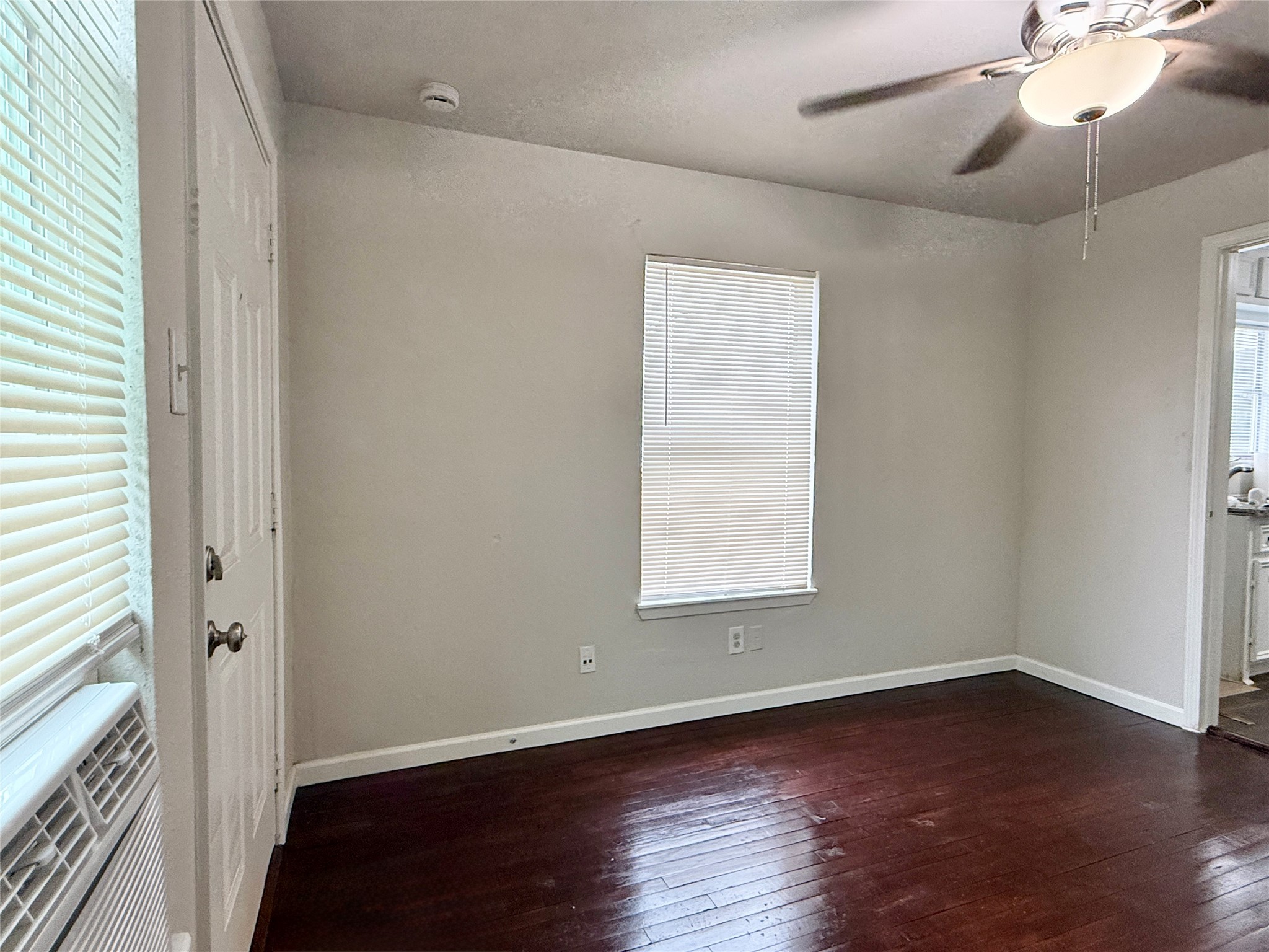 7427 Avenue I D Property Photo 6
