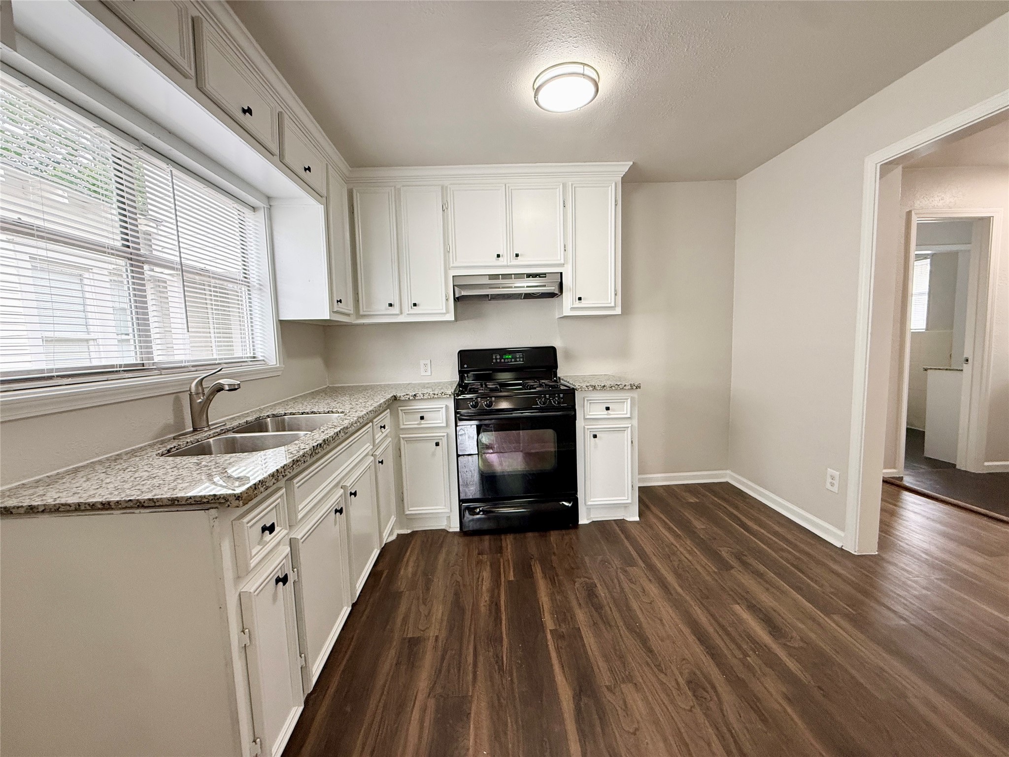 7427 Avenue I D Property Photo 9