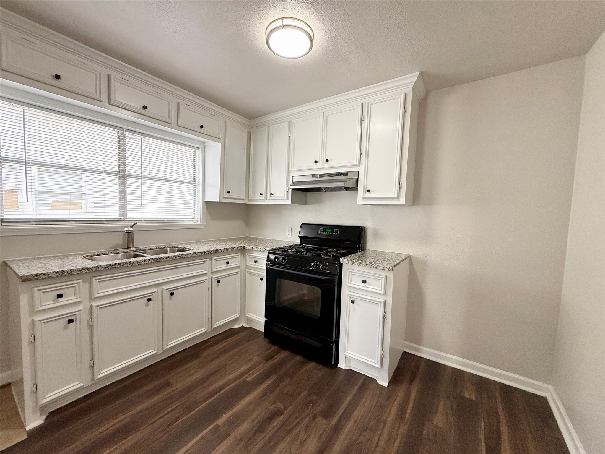 7427 Avenue I D Property Photo 10