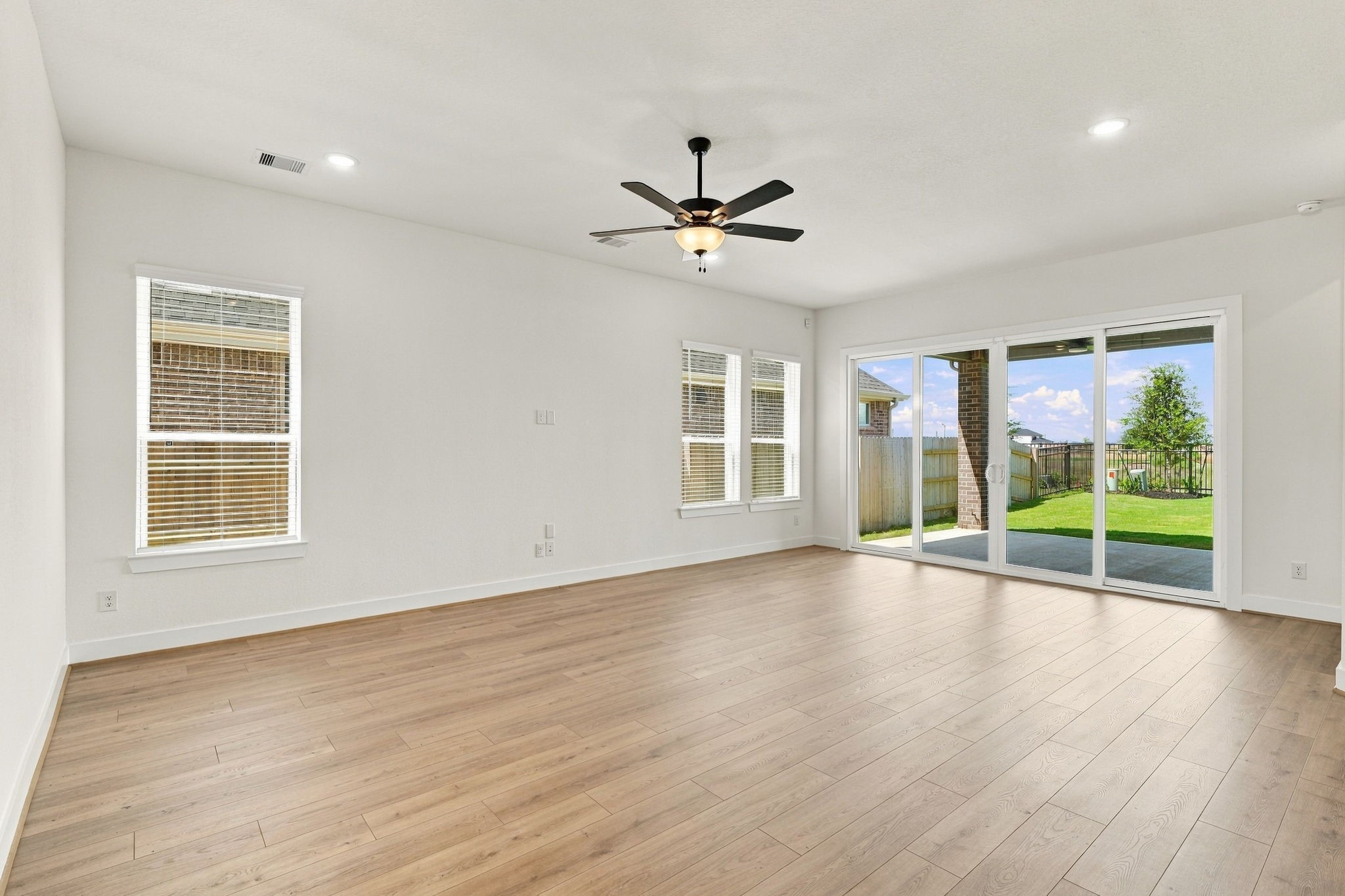 25102 Skyline Prairie Lane Property Photo 8