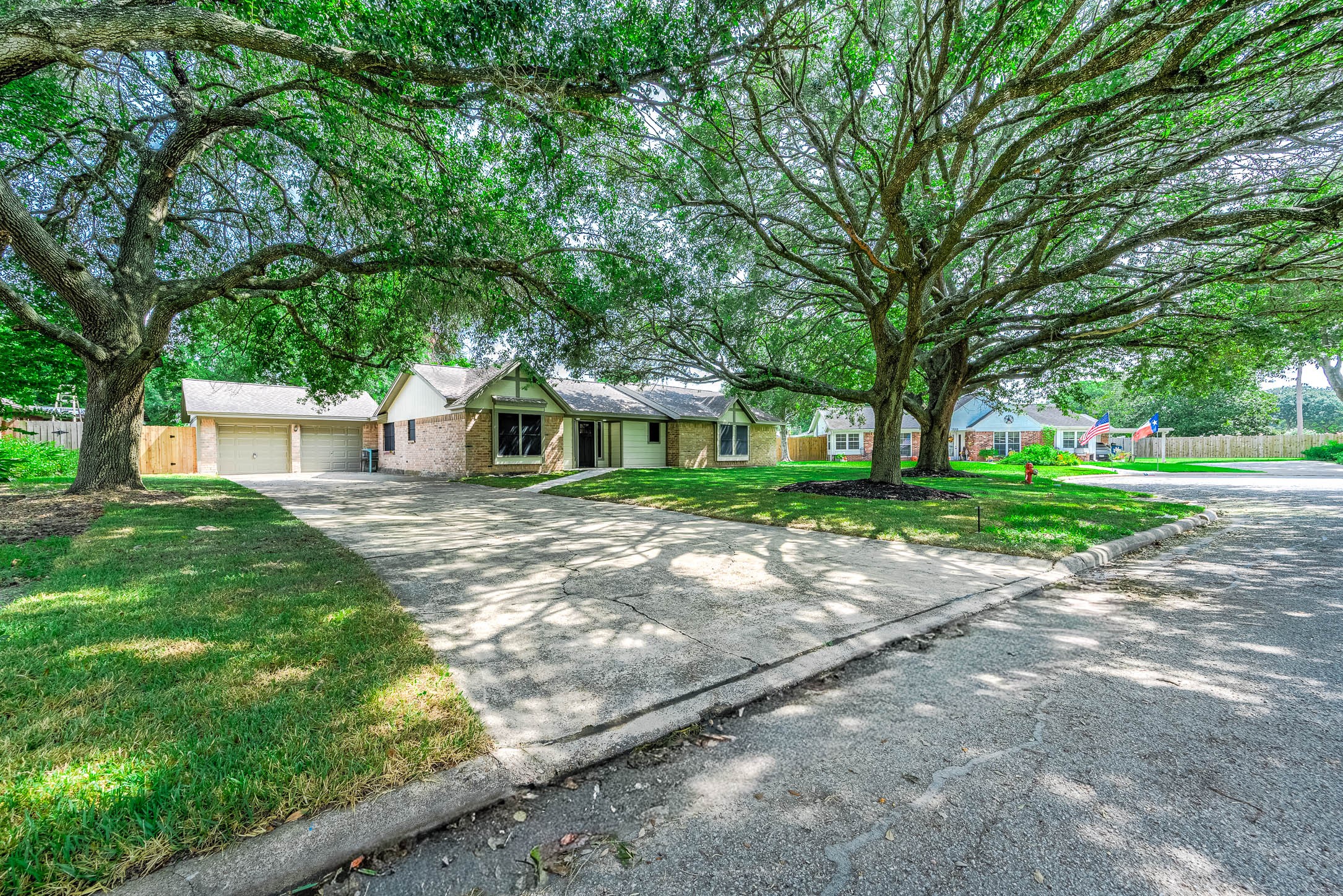 1908 Maxwell Circle Property Photo 2