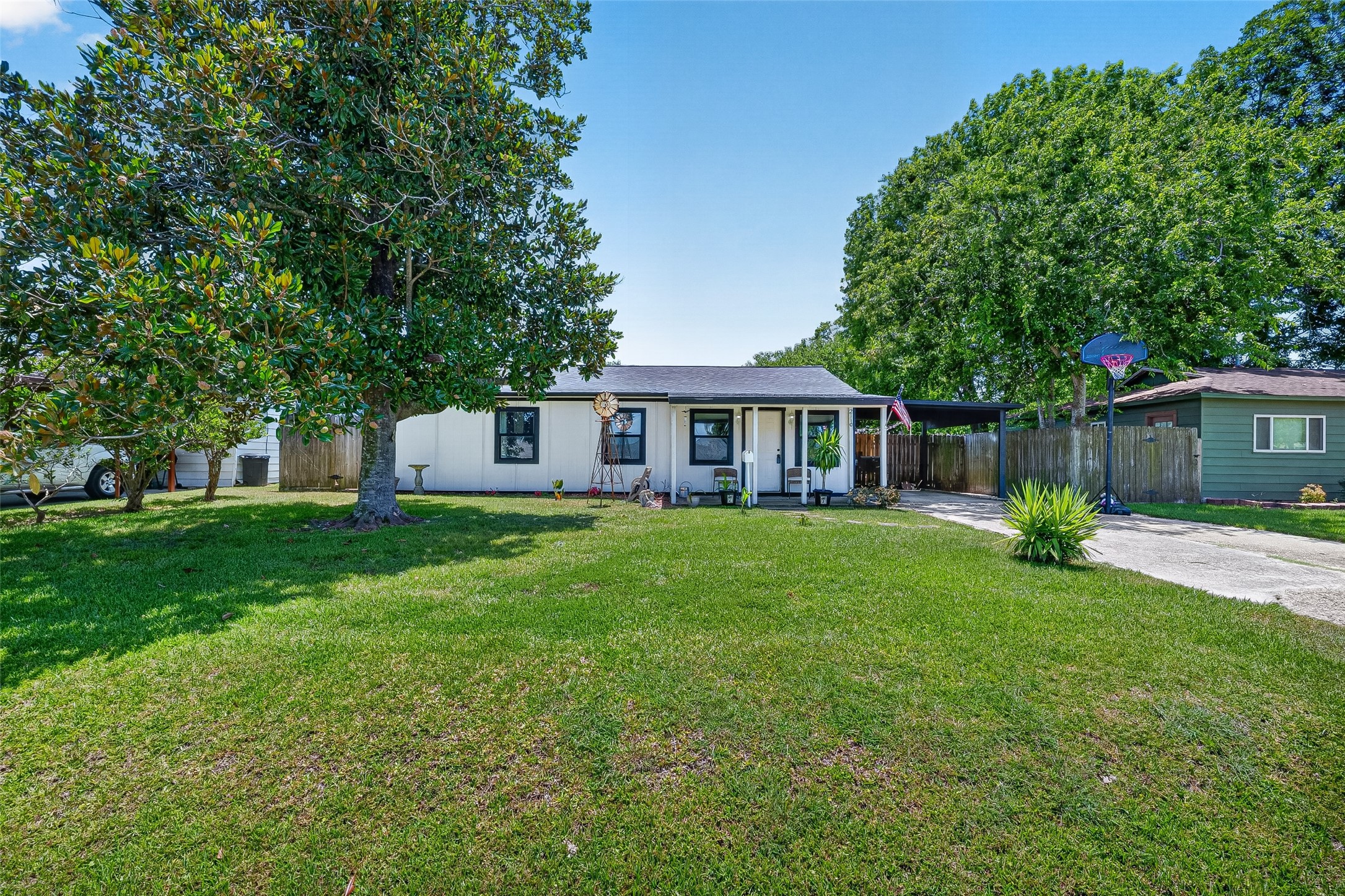 2110 Hillshire Drive Property Photo 7