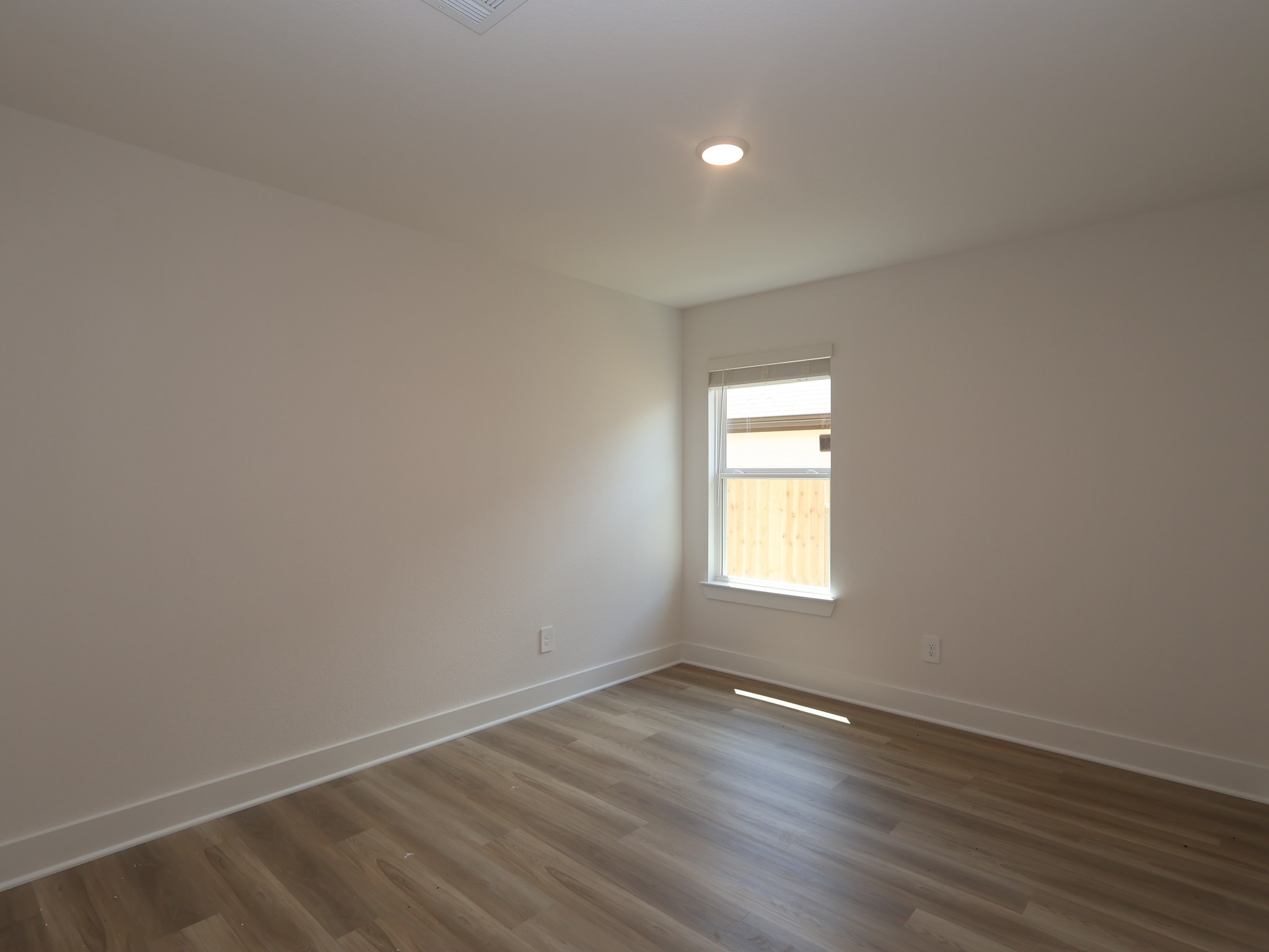 10587 Annex Avenue Property Photo 11