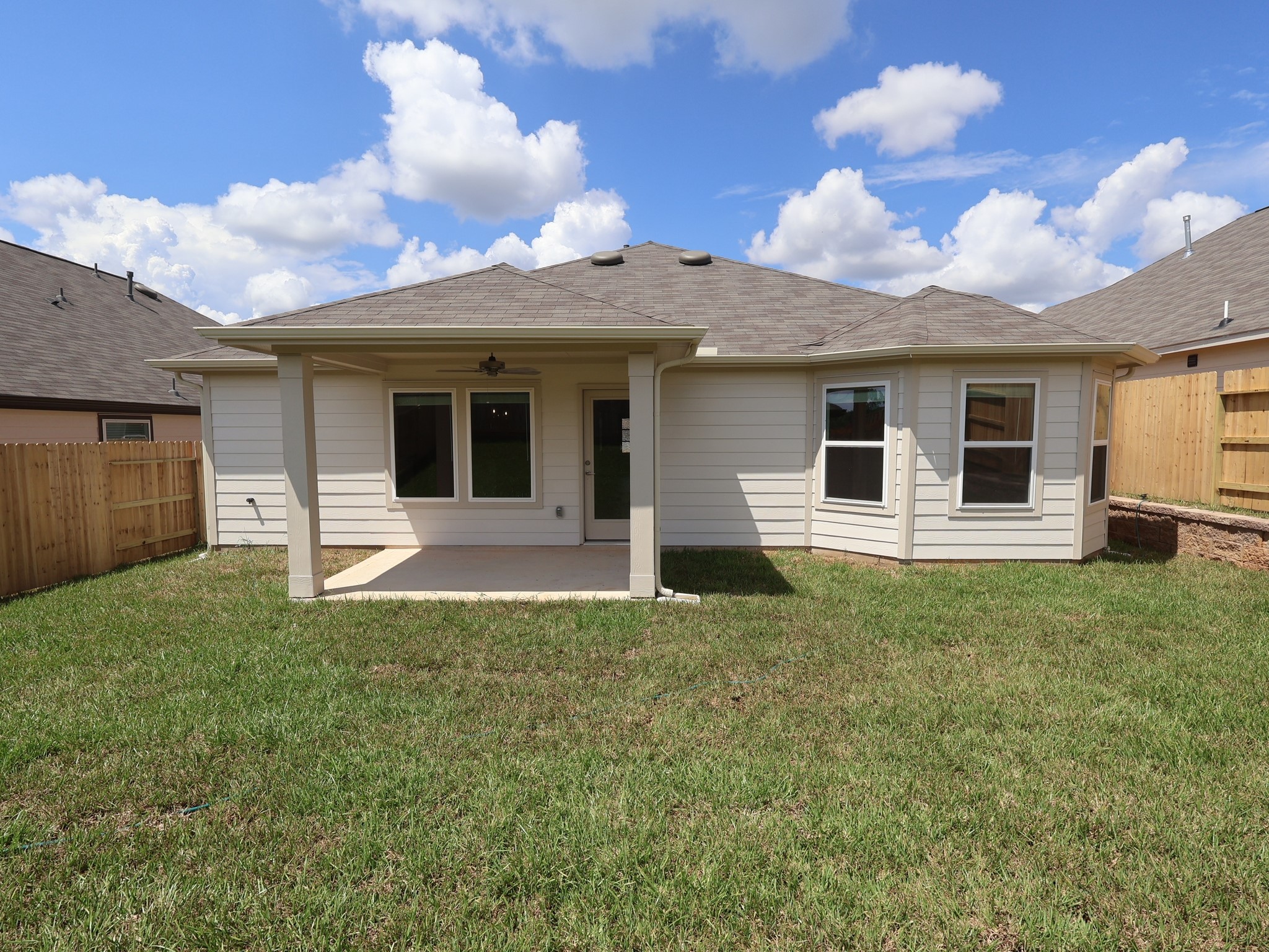 10587 Annex Avenue Property Photo 13