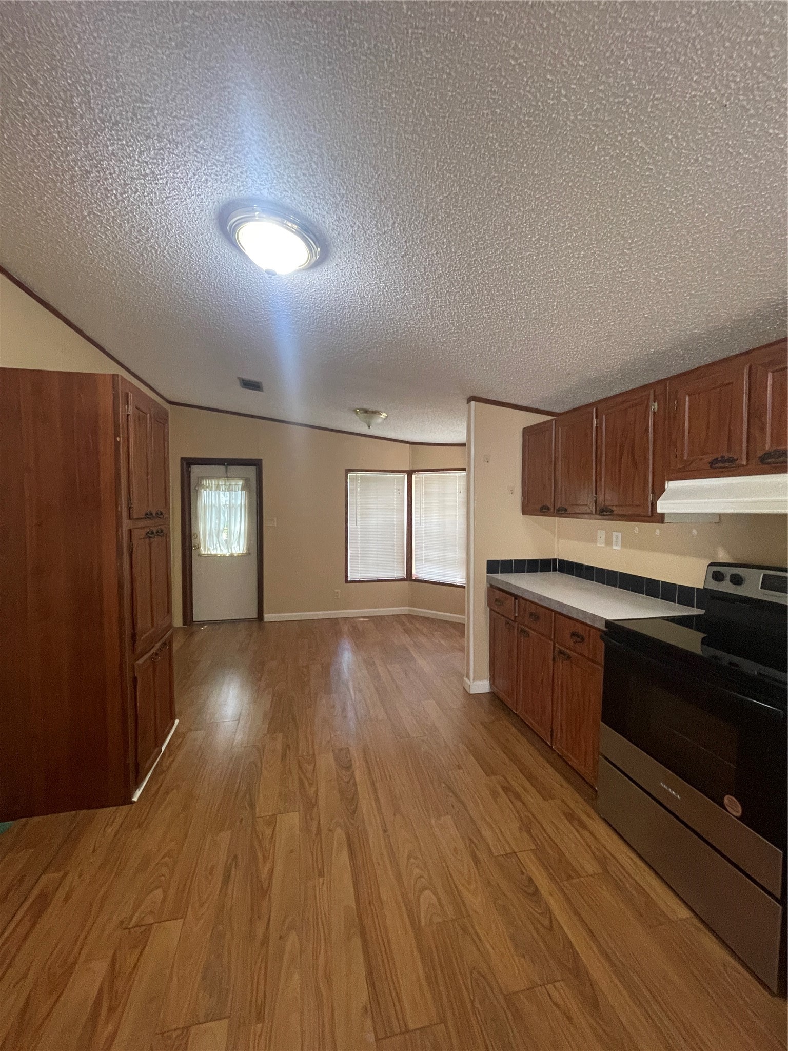 16870 Old Highway 105 E Property Photo 4