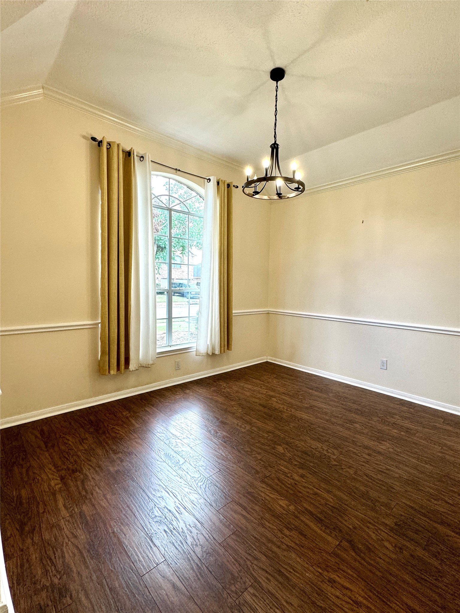 3611 Sheldon Dr Property Photo 4