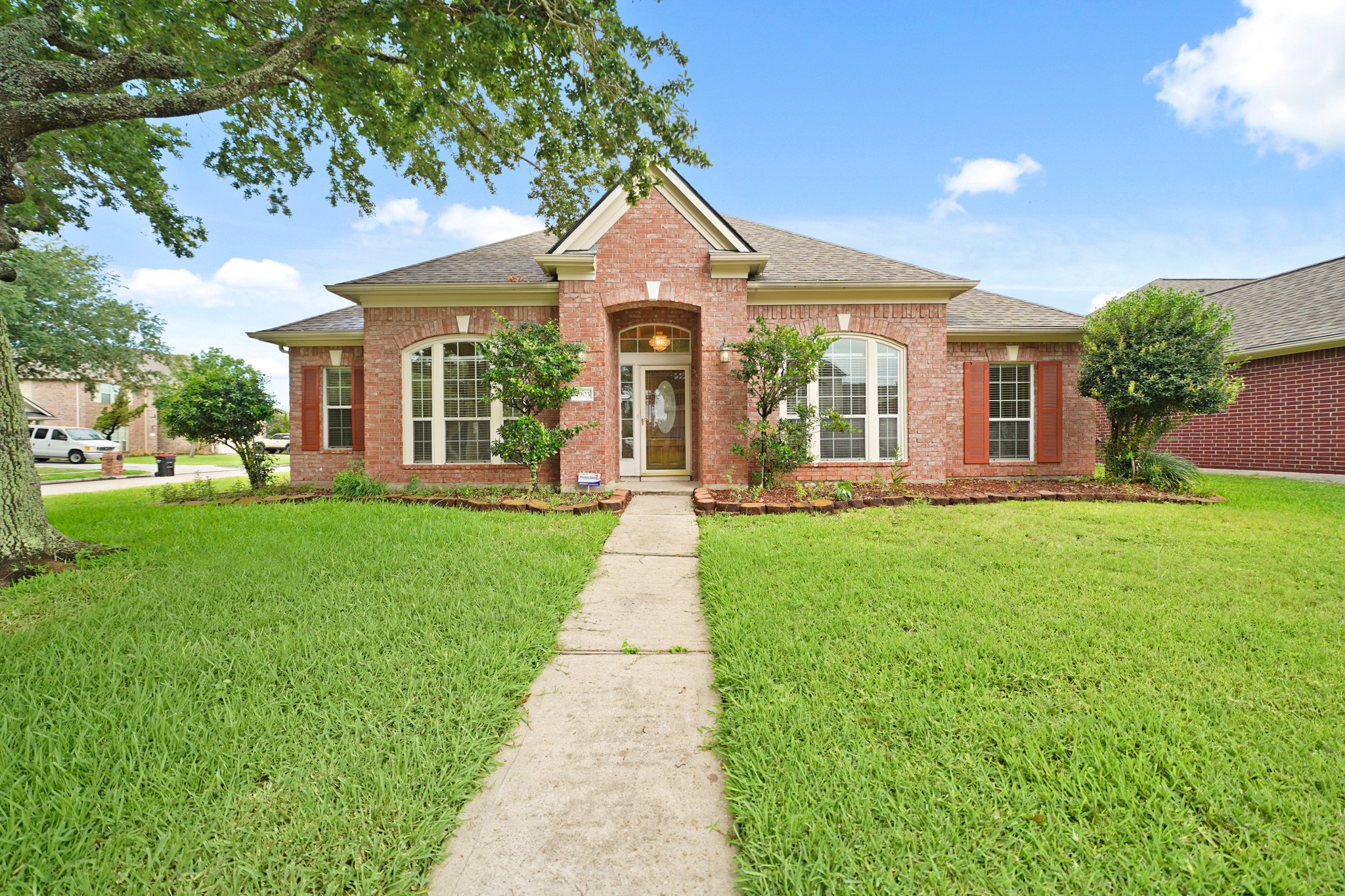4903 Cedar Cove Drive Property Photo 1