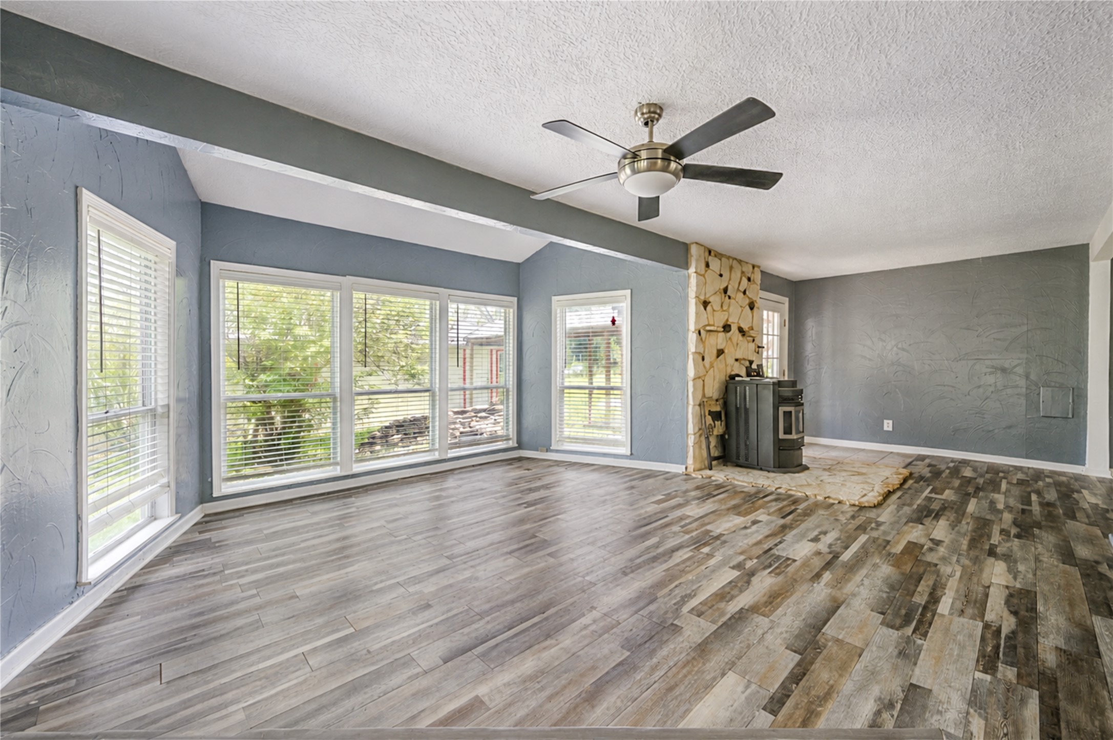 13497 Morgan Drive Property Photo 22