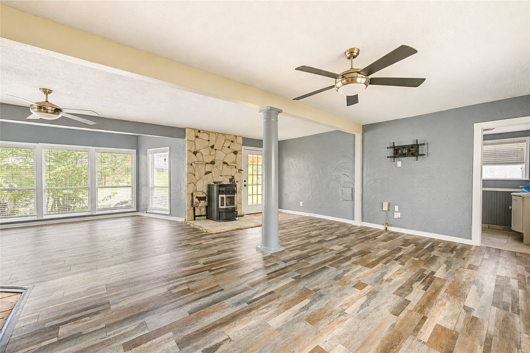 13497 Morgan Drive Property Photo 24