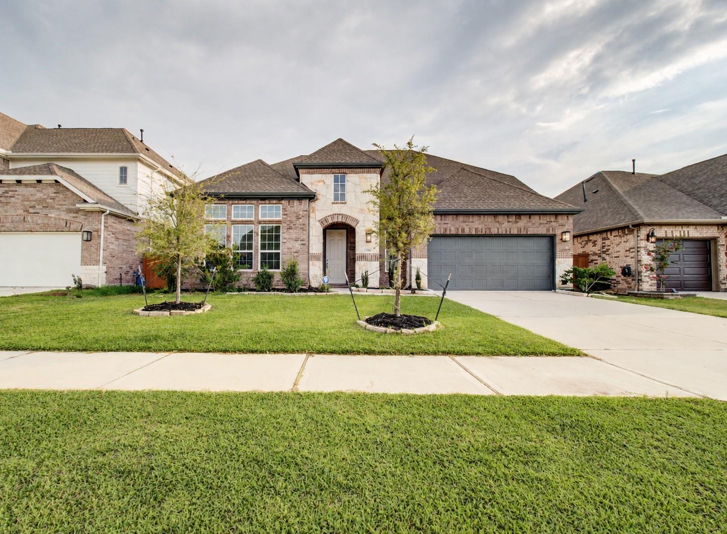 2356 Seaglass Property Photo 1