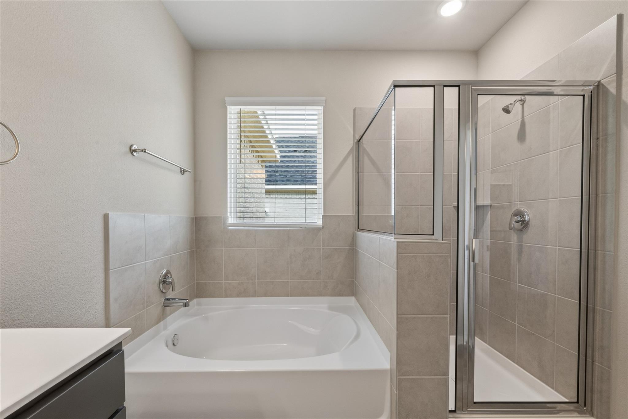 2110 Spring Hollow Drive, Baytown Tx 77521 Property Photo 29