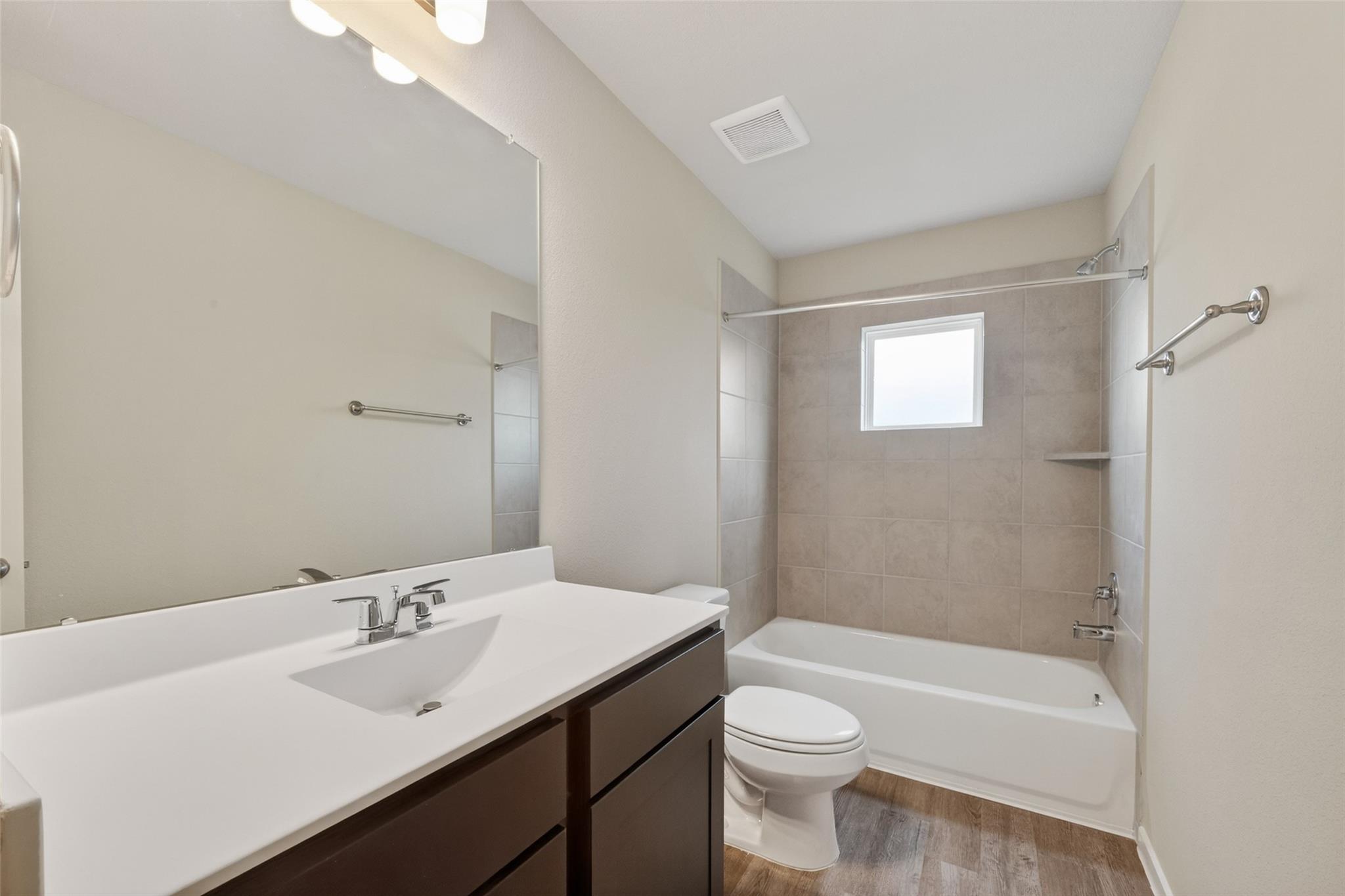 2110 Spring Hollow Drive, Baytown Tx 77521 Property Photo 34